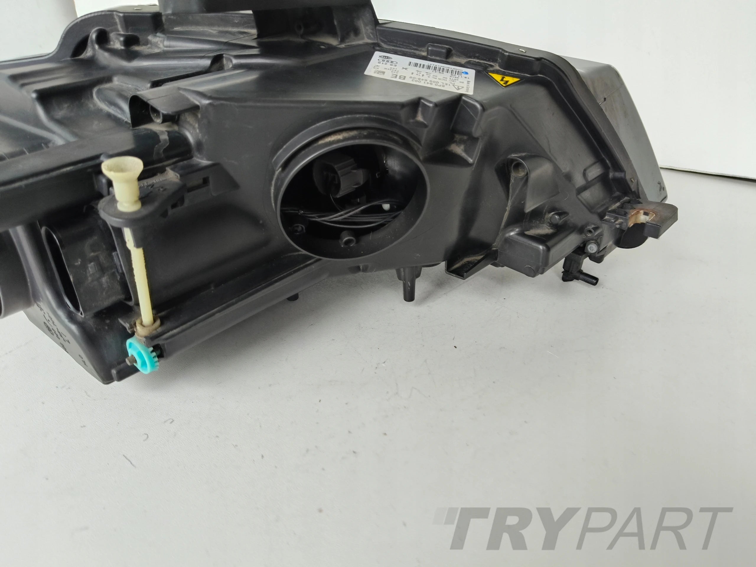 LEFT HEADLIGHT AUDI A3 8P 8P0 08-12 XENON LED NON-ADAPTIVE