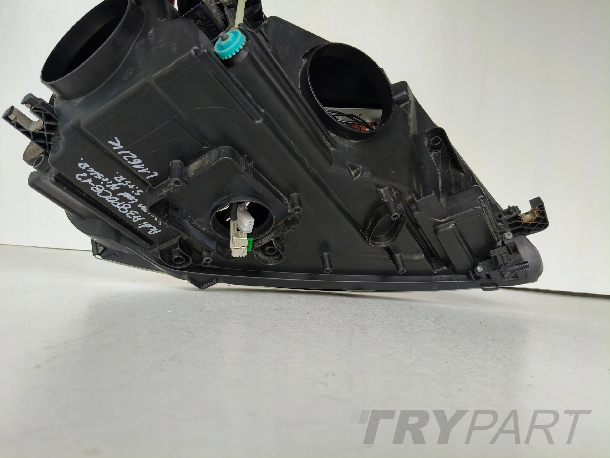 LEFT HEADLIGHT AUDI A3 8P 8P0 08-12 XENON LED NON-ADAPTIVE