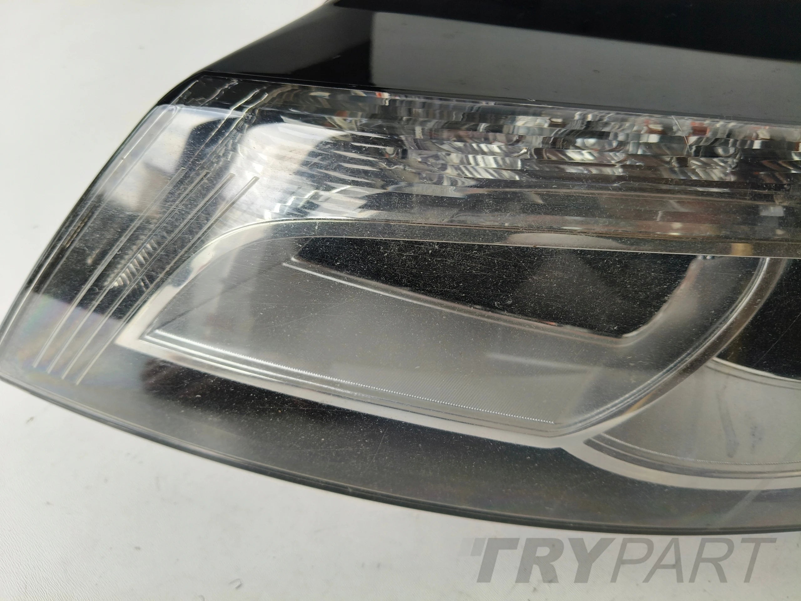 LEFT HEADLIGHT AUDI A3 8P 8P0 08-12 XENON LED NON-ADAPTIVE