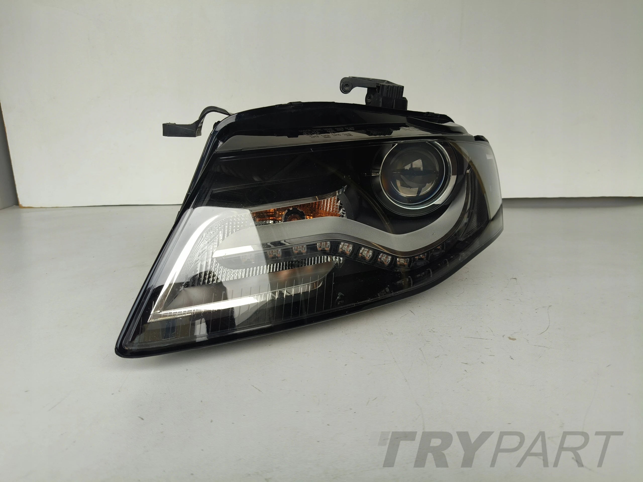 LEFT HEADLIGHT AUDI A4 B8 8K 07- XENON LED NON-ADAPTIVE