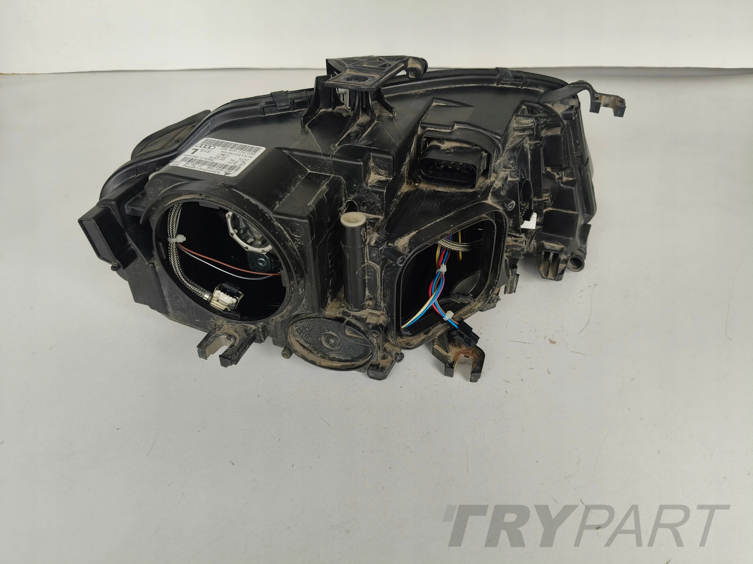 LEFT HEADLIGHT AUDI A4 B8 8K 07- XENON LED NON-ADAPTIVE