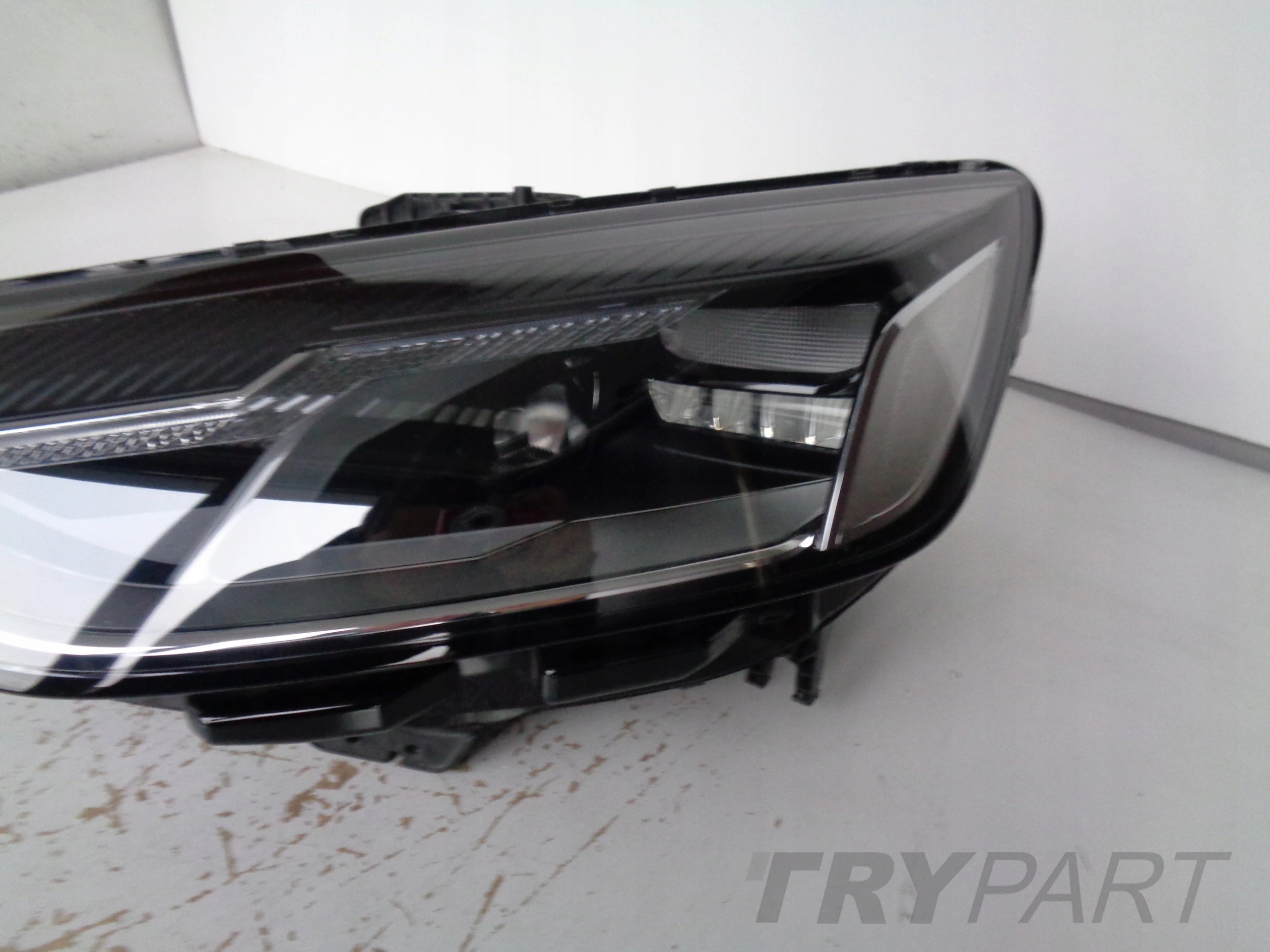 LEFT HEADLIGHT AUDI A4 B9 8W 8W0 19- LIFT FULL LED
