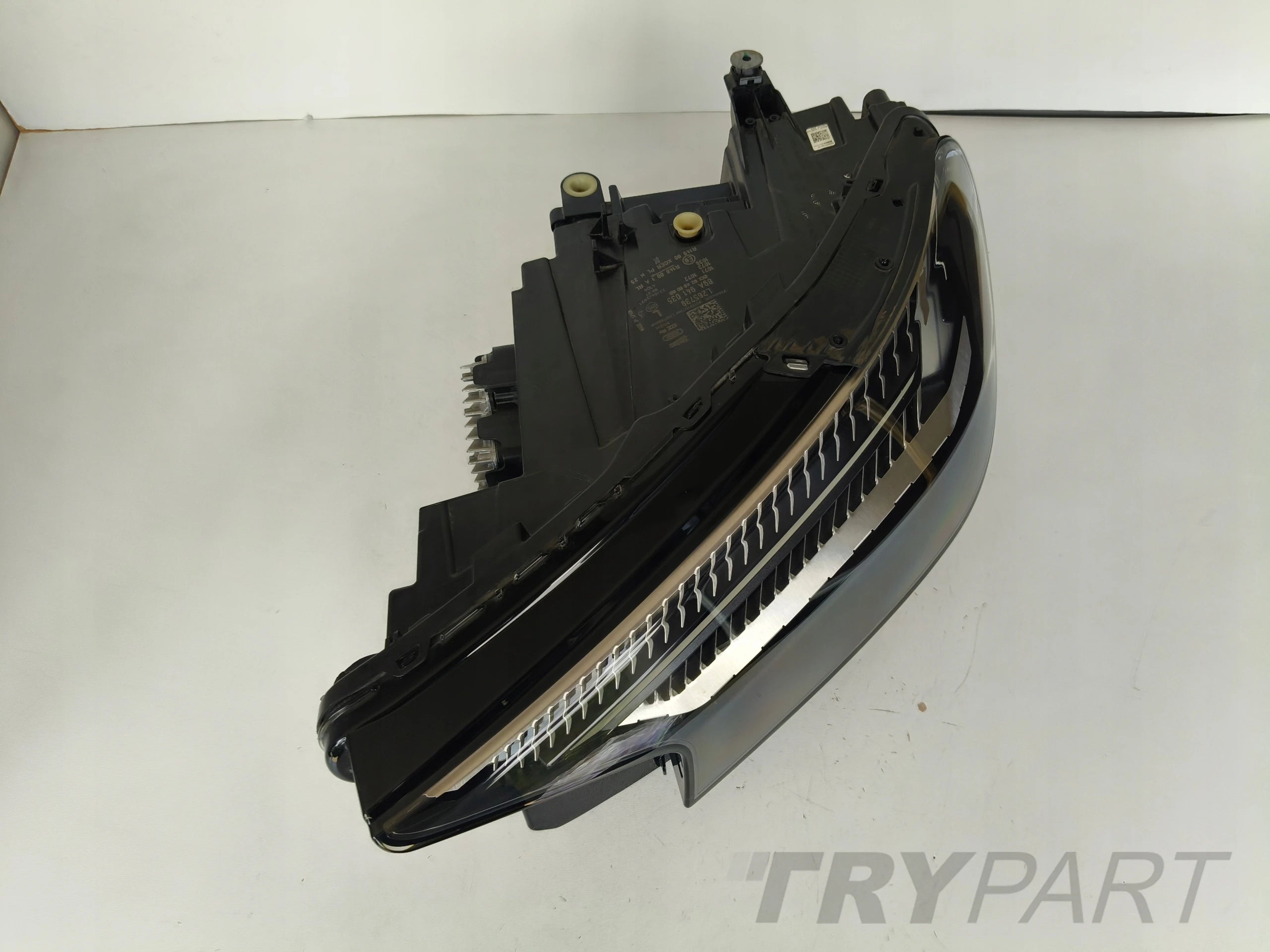 LEFT HEADLIGHT AUDI Q4 89A FULL LED MATRIX