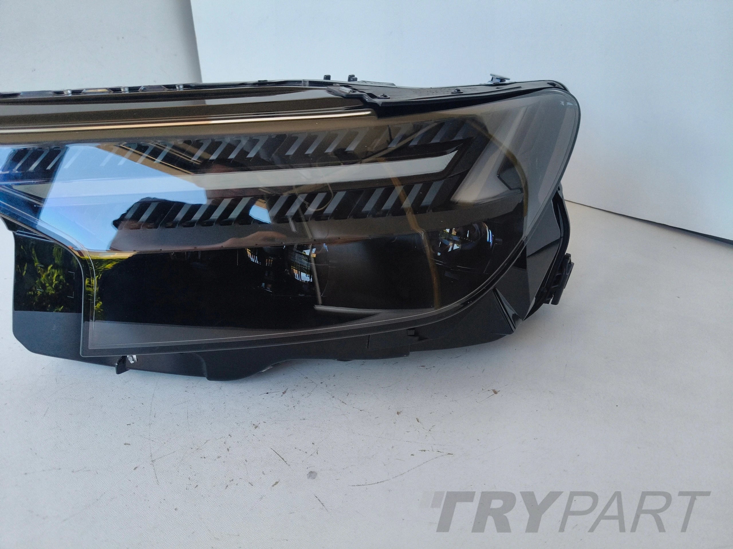 LEFT HEADLIGHT AUDI Q4 89A FULL LED MATRIX