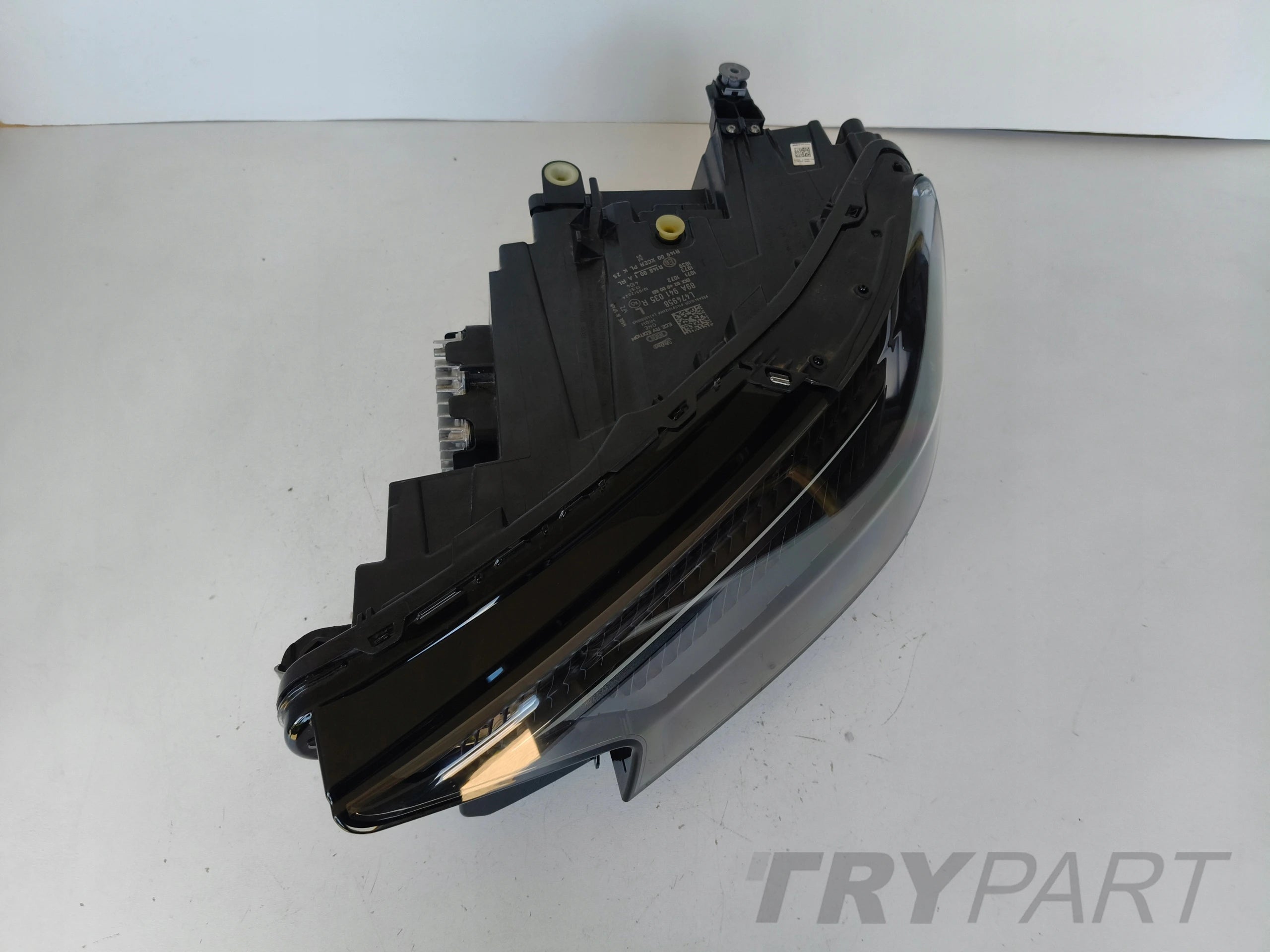 LEFT HEADLIGHT AUDI Q4 89A FULL LED MATRIX