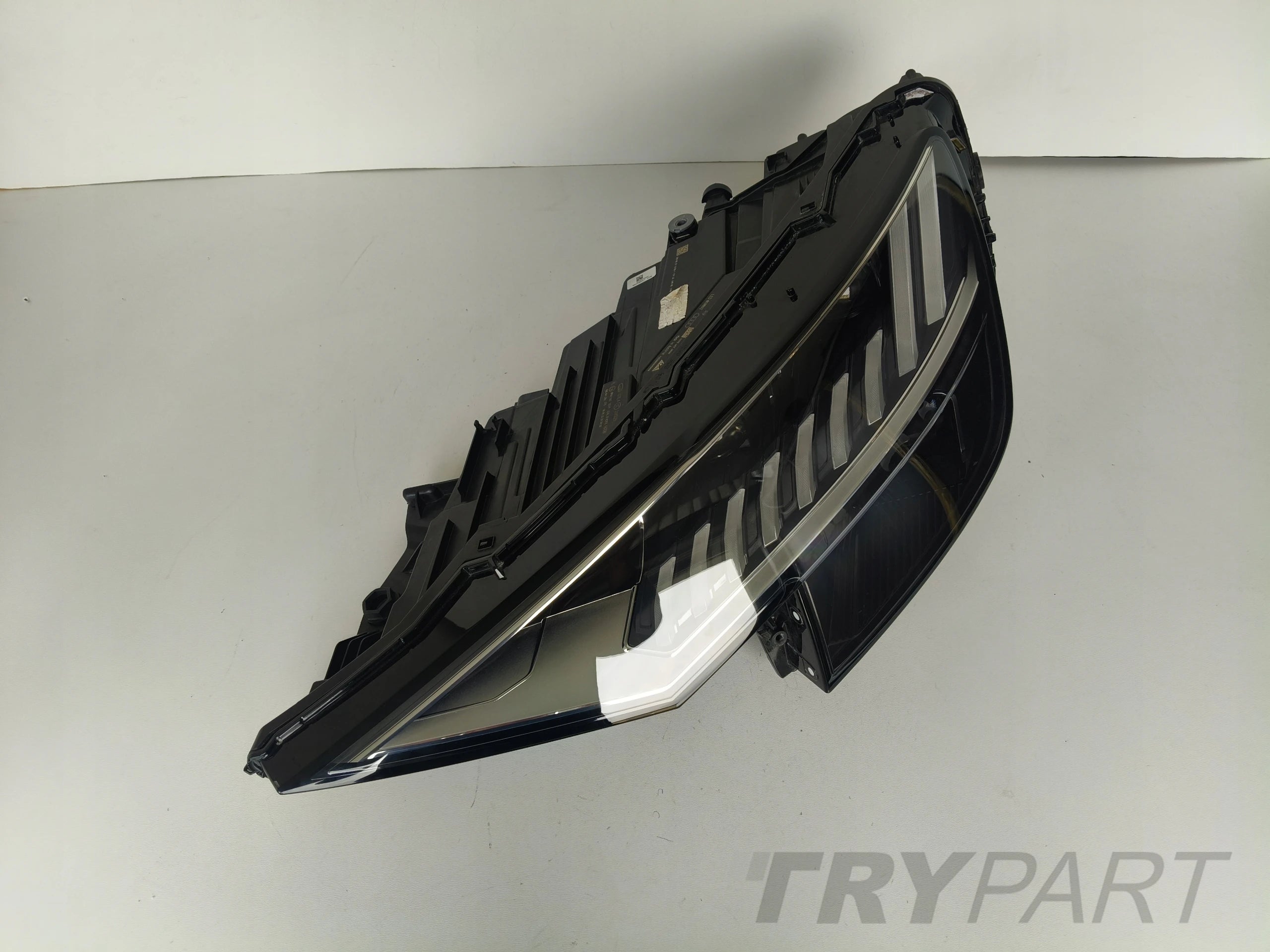 LEFT HEADLIGHT AUDI Q8 4M8 FULL LED MATRIX