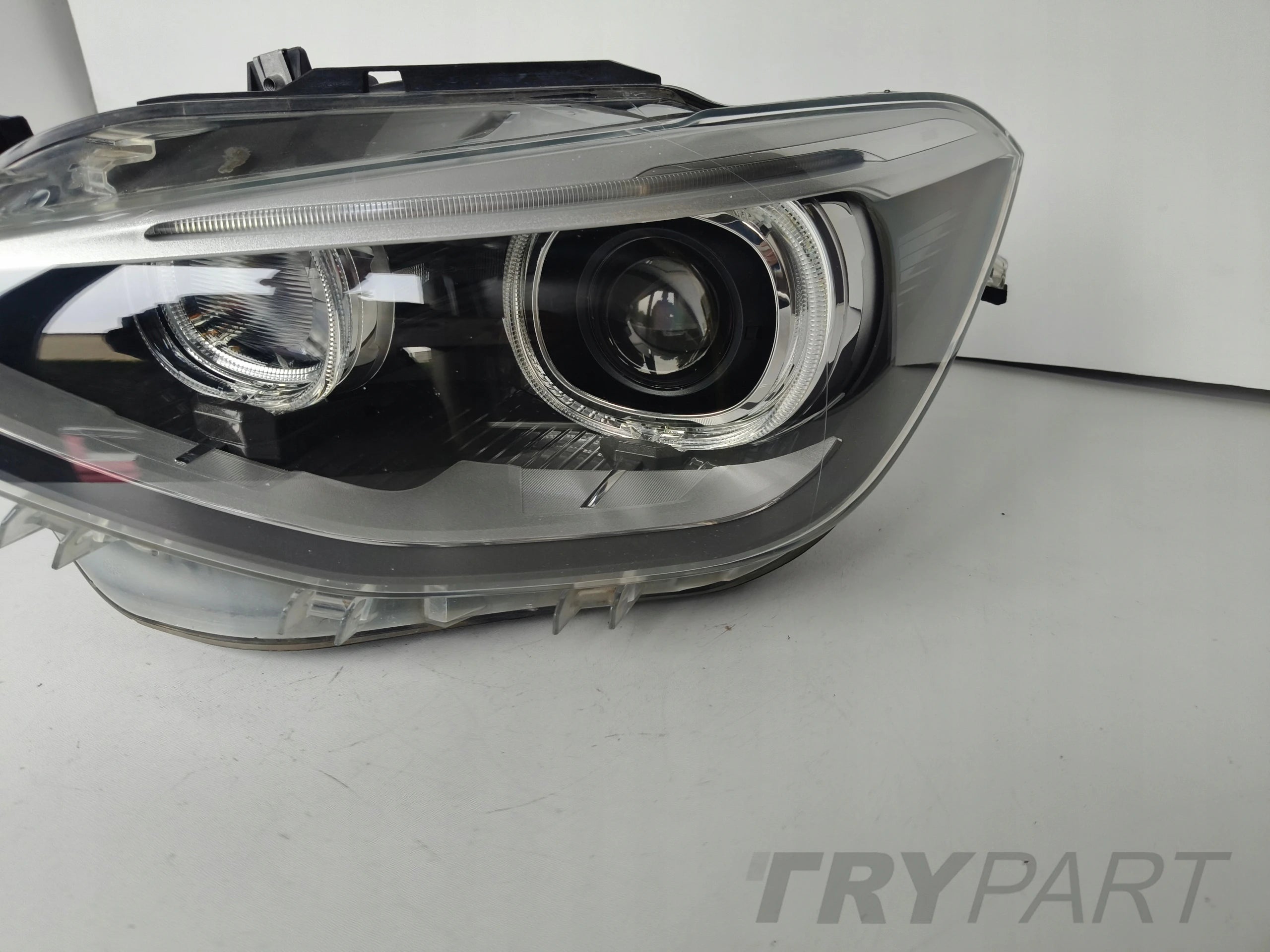 LEFT HEADLIGHT BMW 1 F20 F21 10-14 XENON LED NON-ADAPTIVE