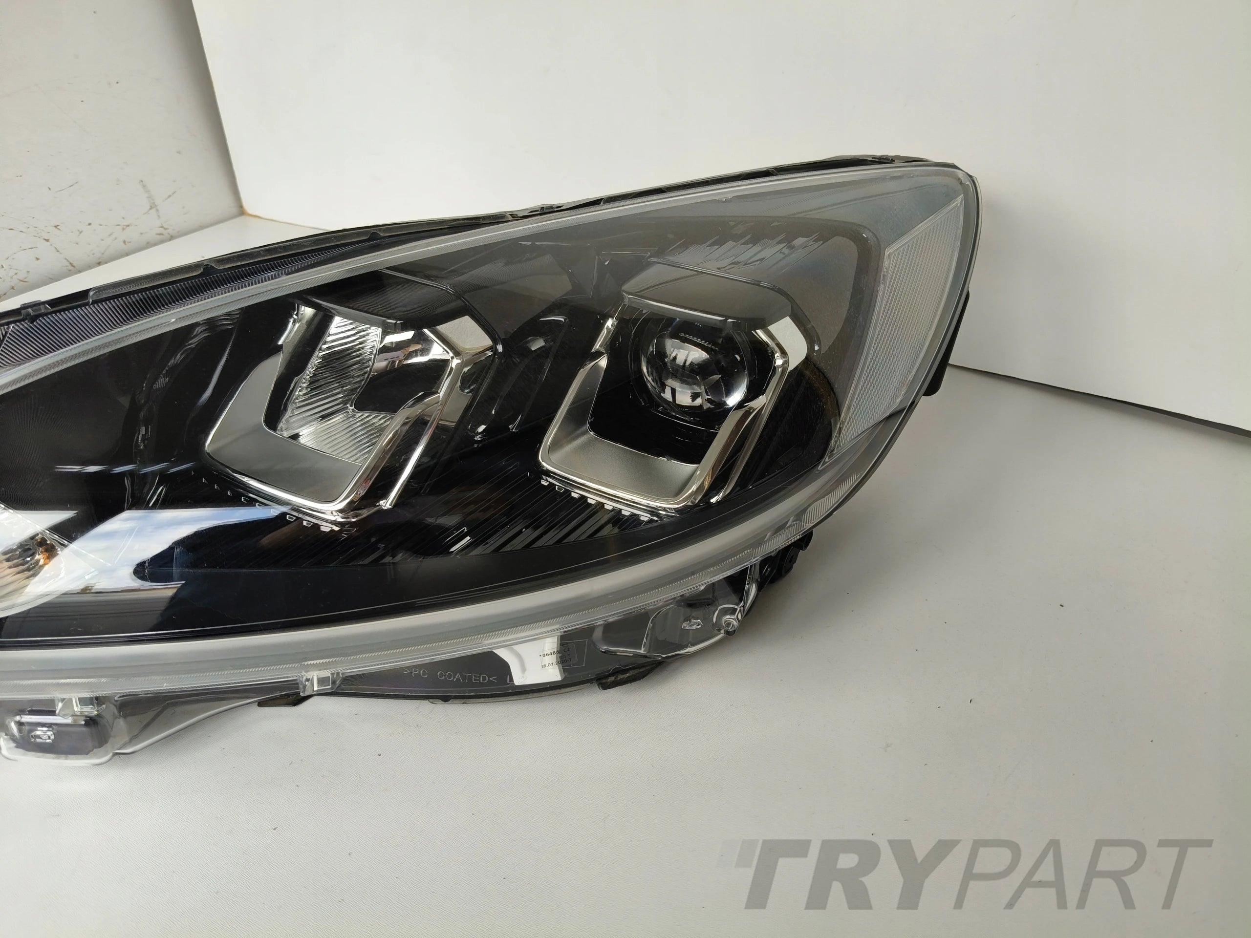 LEFT HEADLIGHT FOR FORD KUGA MK3 19- LED
