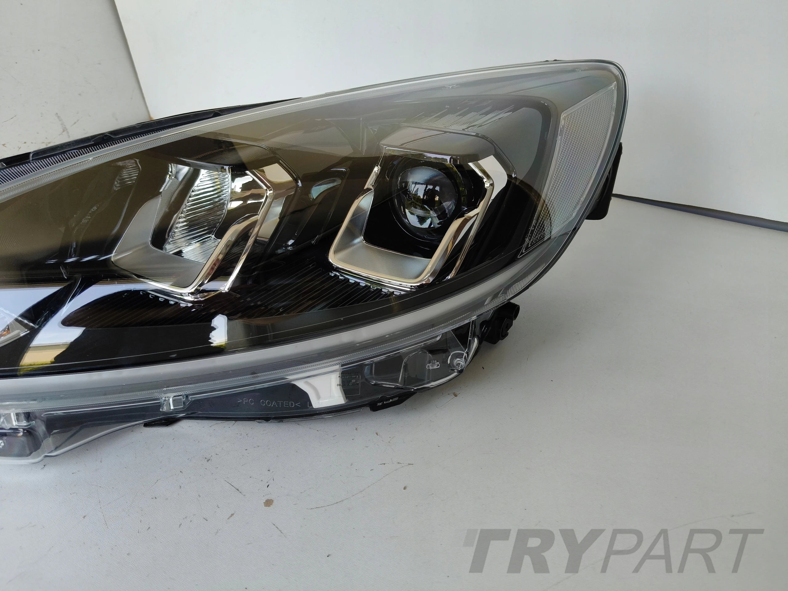 LEFT HEADLIGHT FOR FORD KUGA MK3 19- LED