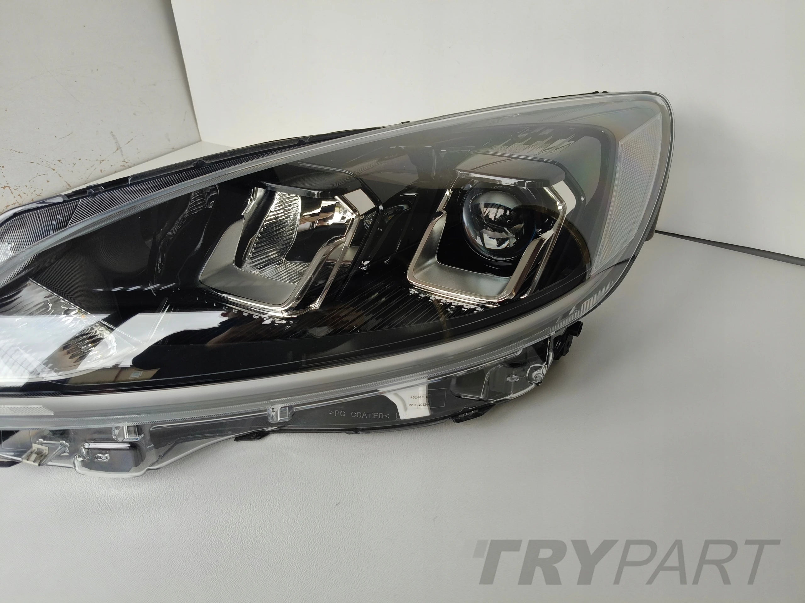 LEFT HEADLIGHT FOR FORD KUGA MK3 19- LED
