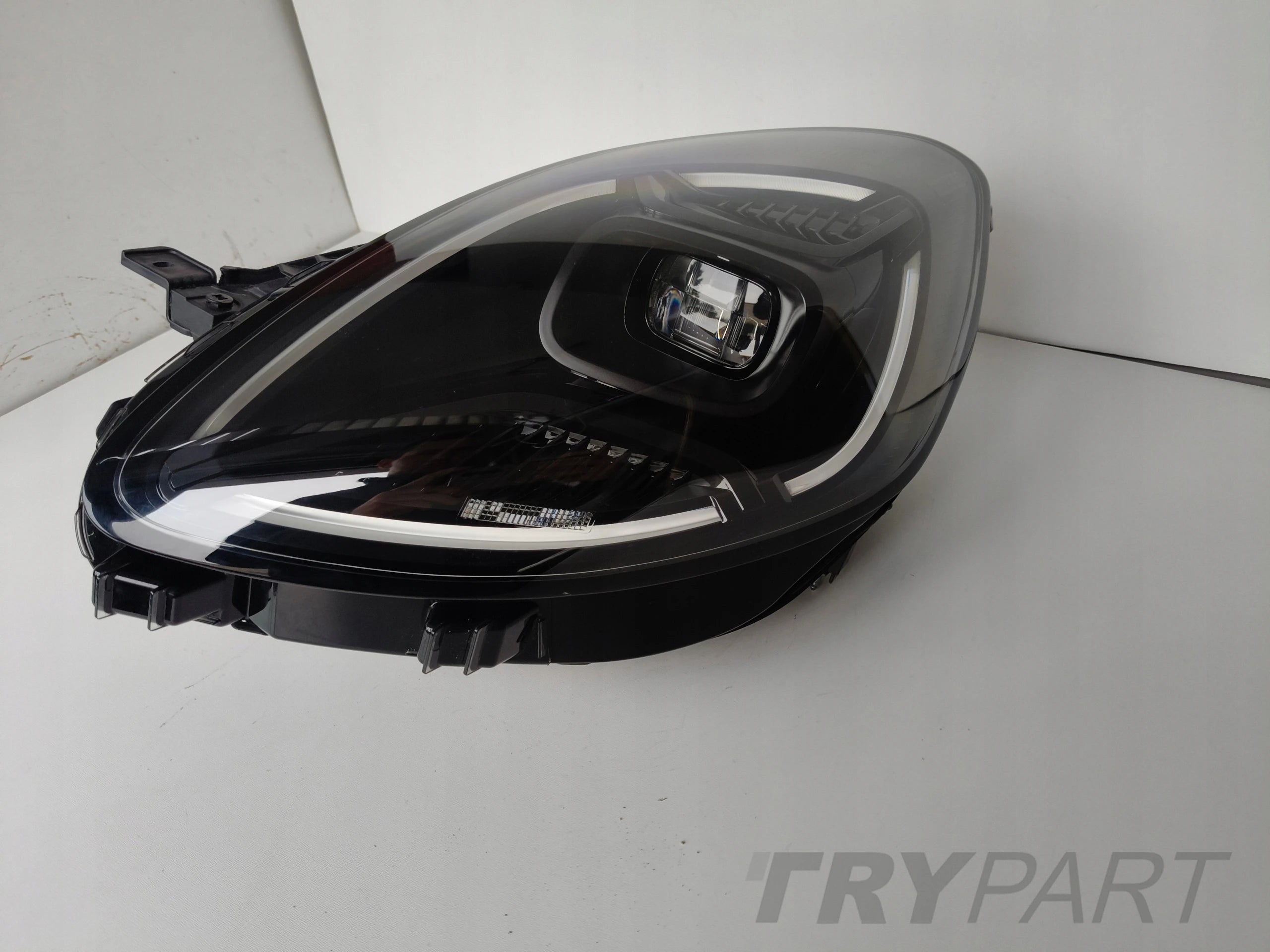 LEFT HEADLIGHT FORD PUMA 23- LIFT LED