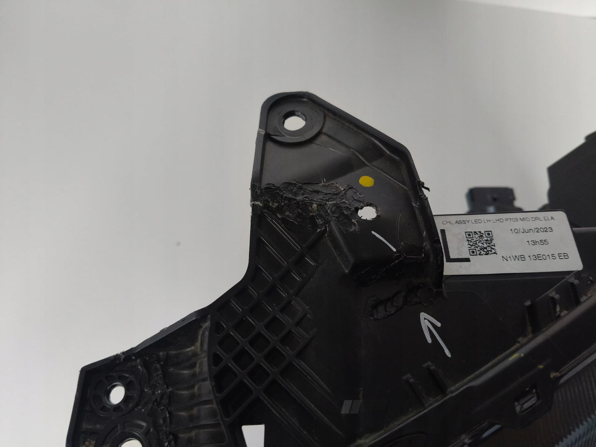 LEFT HEADLIGHT FORD RANGER 22- FULL LED