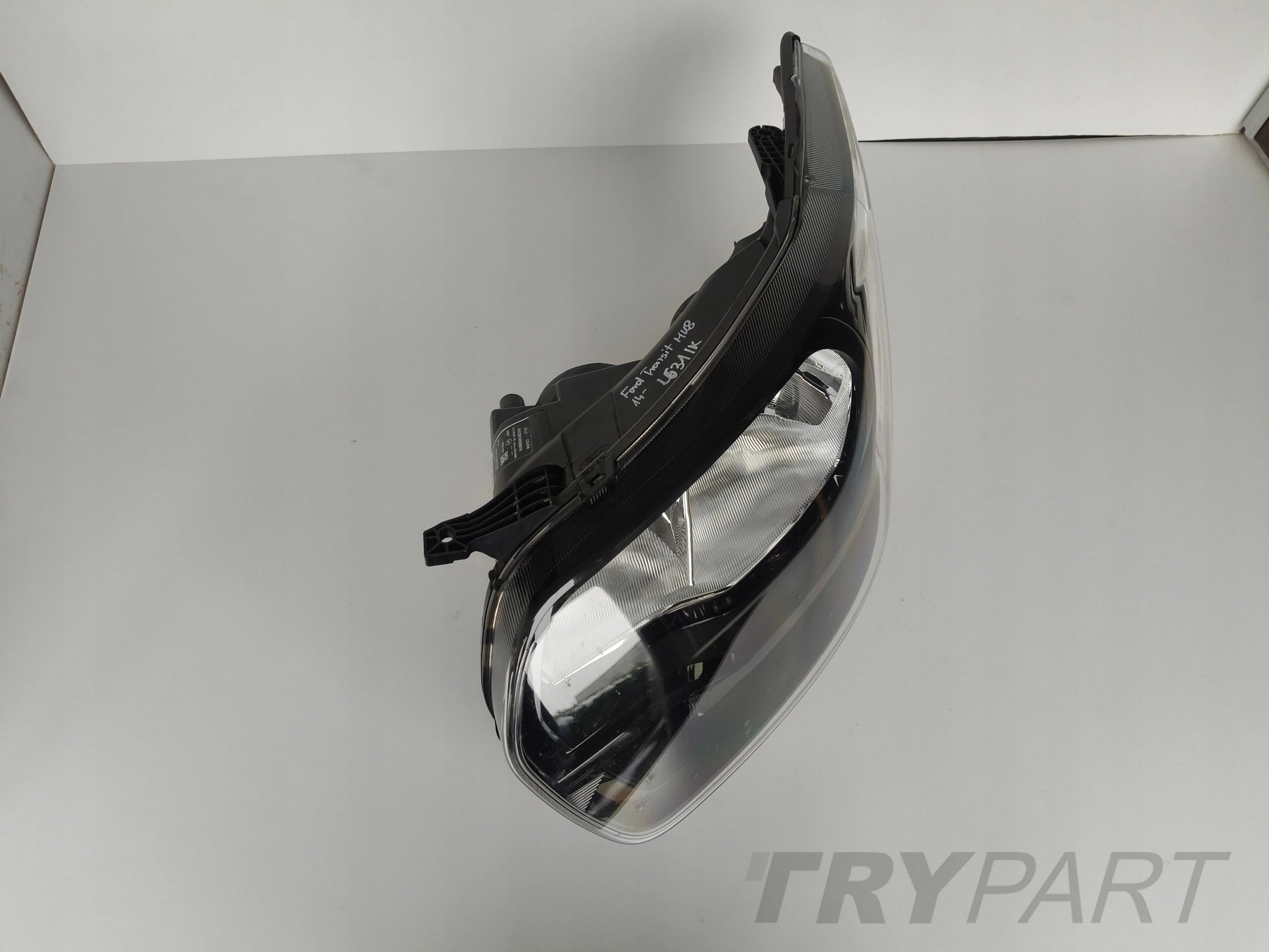 LEFT HEADLIGHT FORD TRANSIT MK8 14- DARK