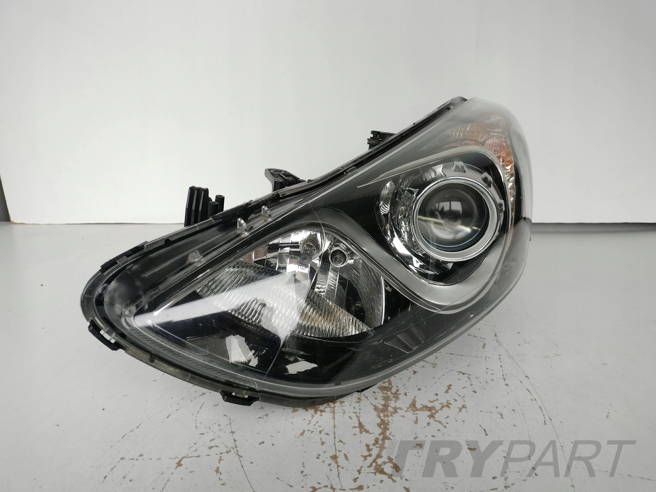 LEFT HEADLIGHT HYUNDAI I30 12- WITH CORNERING LIGHT