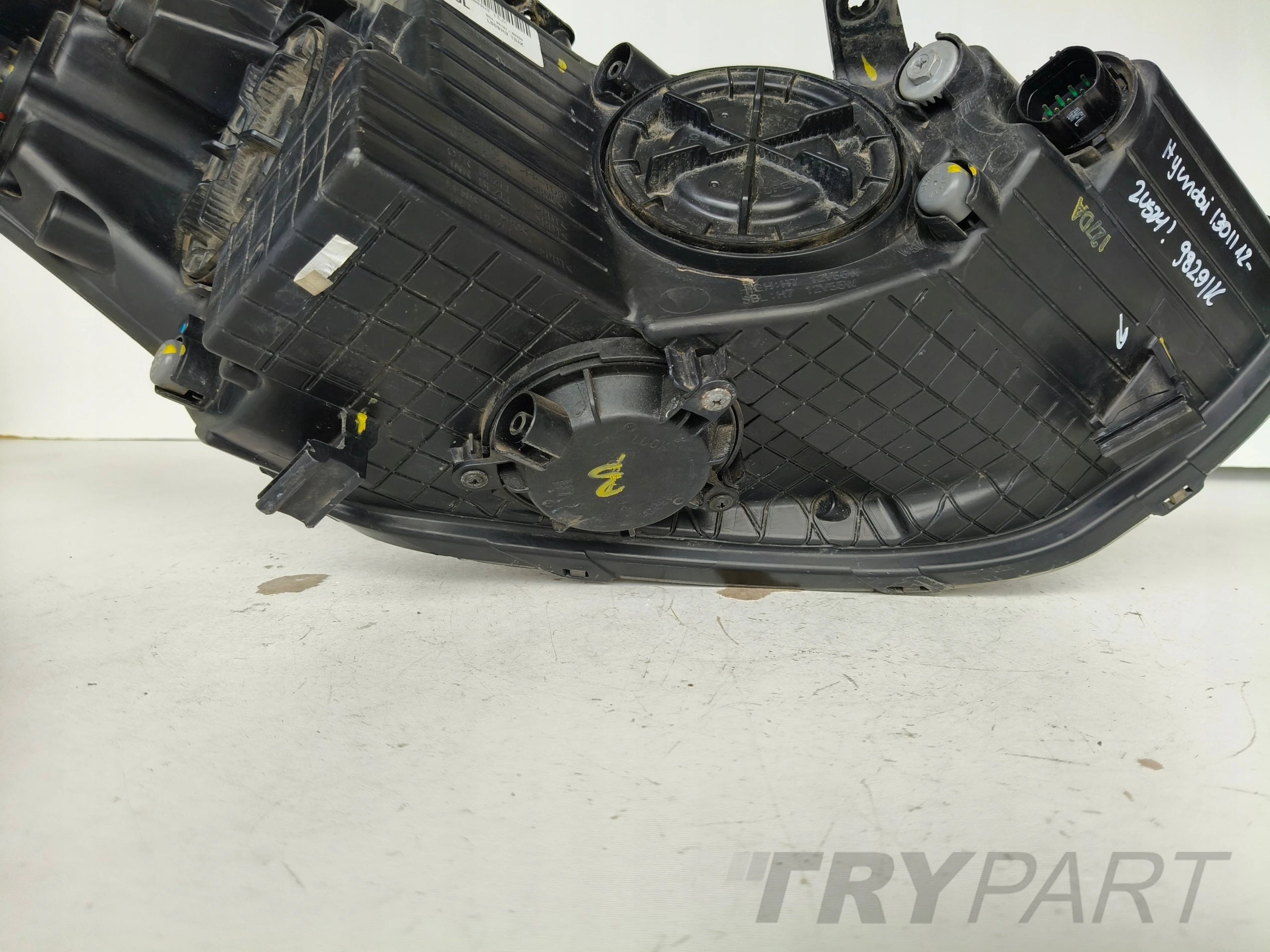 LEFT HEADLIGHT HYUNDAI I30 12- WITH CORNERING LIGHT