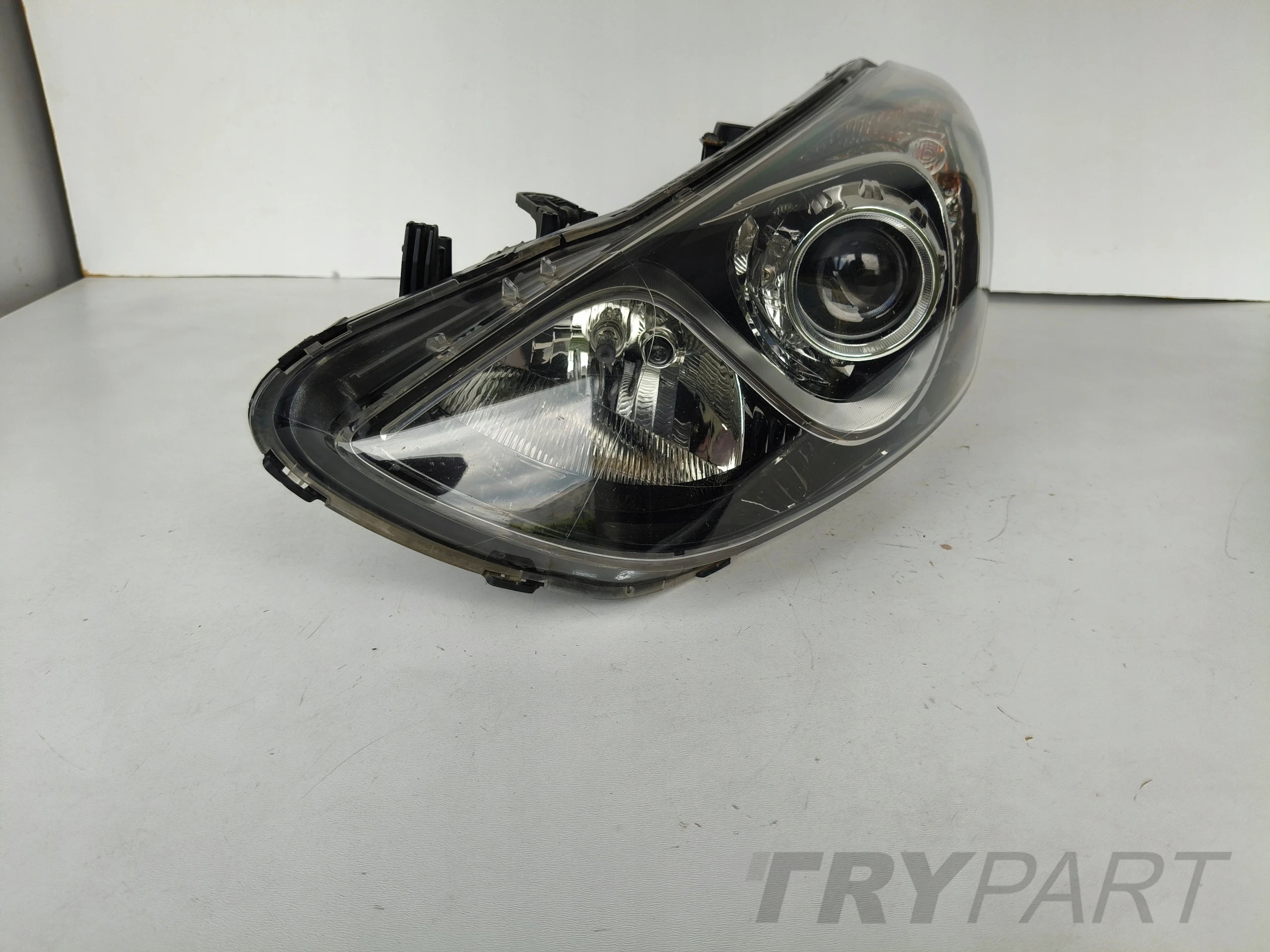 LEFT HEADLIGHT HYUNDAI I30 12- WITH CORNERING LIGHT