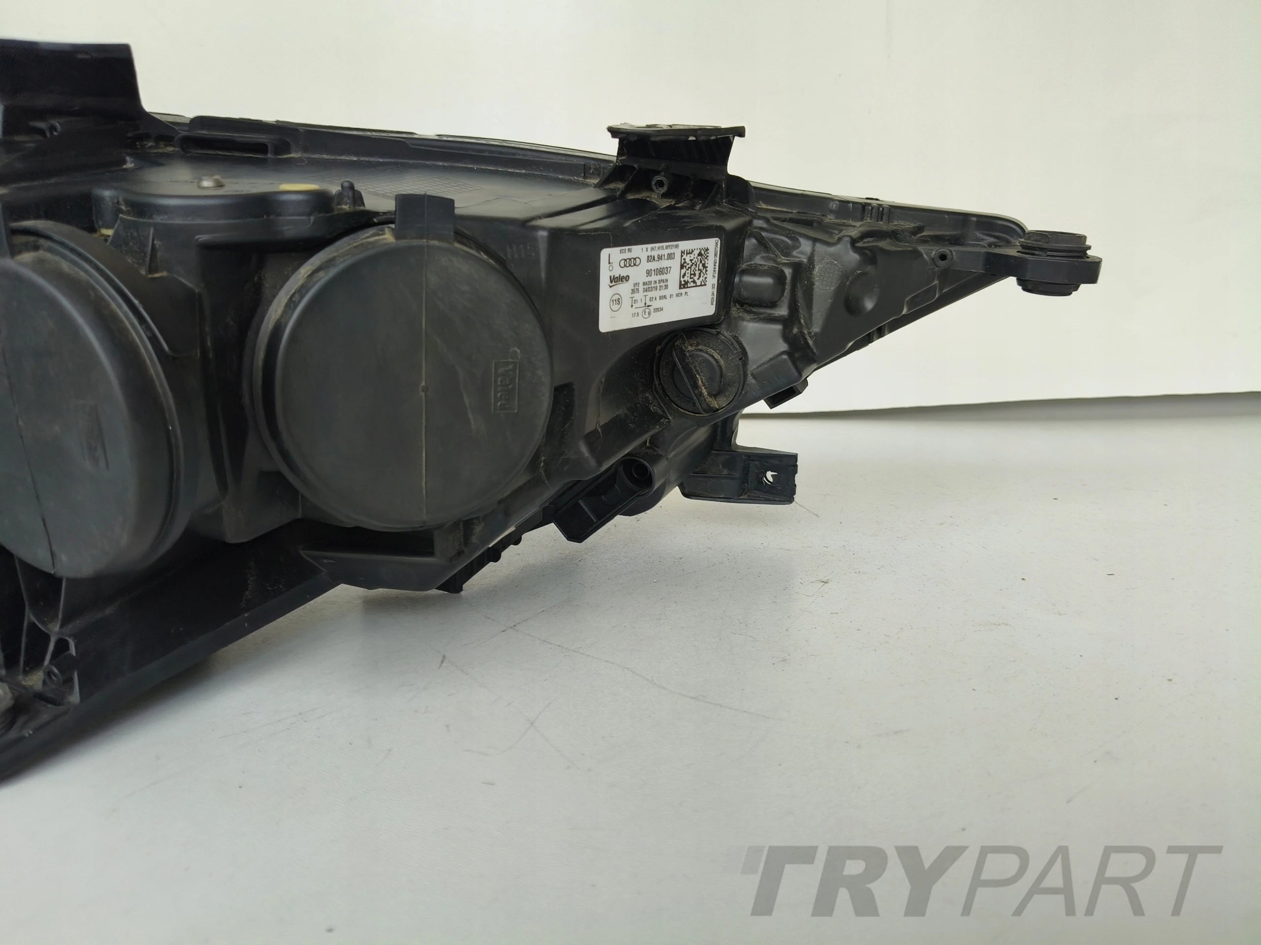 LEFT HEADLIGHT LAMP AUDI A1 82A 18-
