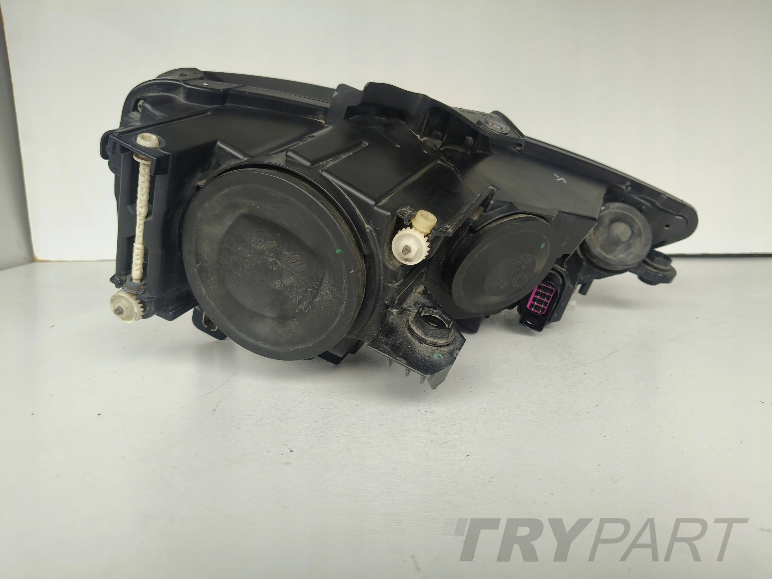 LEFT HEADLIGHT LAMP AUDI A3 8V 8V0 12-16