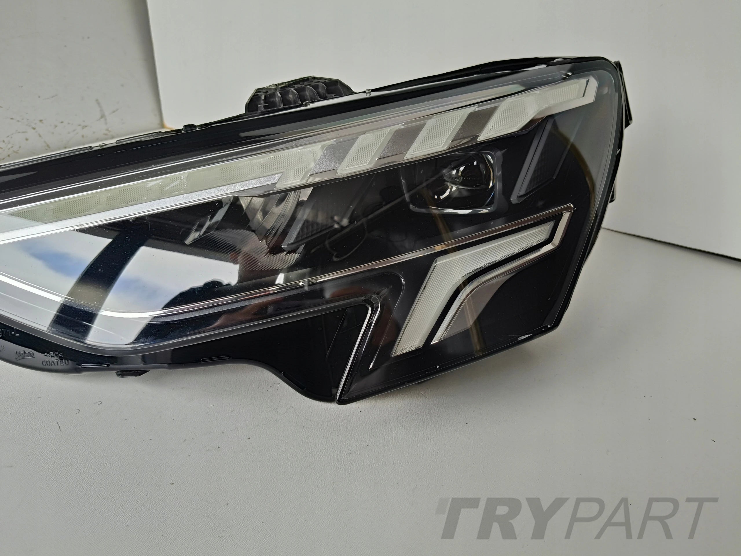 LEFT HEADLIGHT LAMP AUDI A3 8Y 8Y0 20- FULL LED