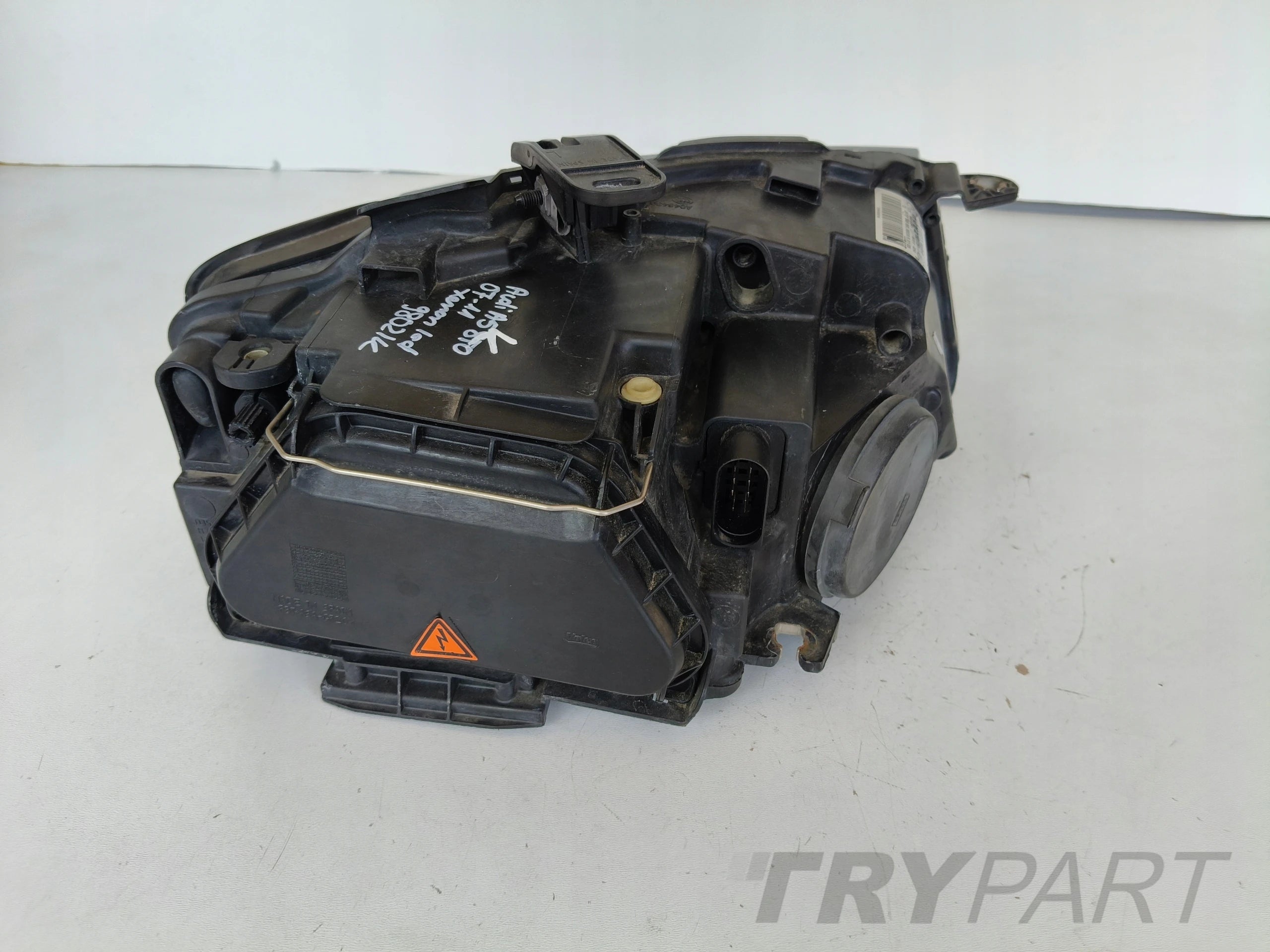 LEFT HEADLIGHT LAMP AUDI A5 8T 8T0 07-11 XENON LED NON-ADAPTIVE