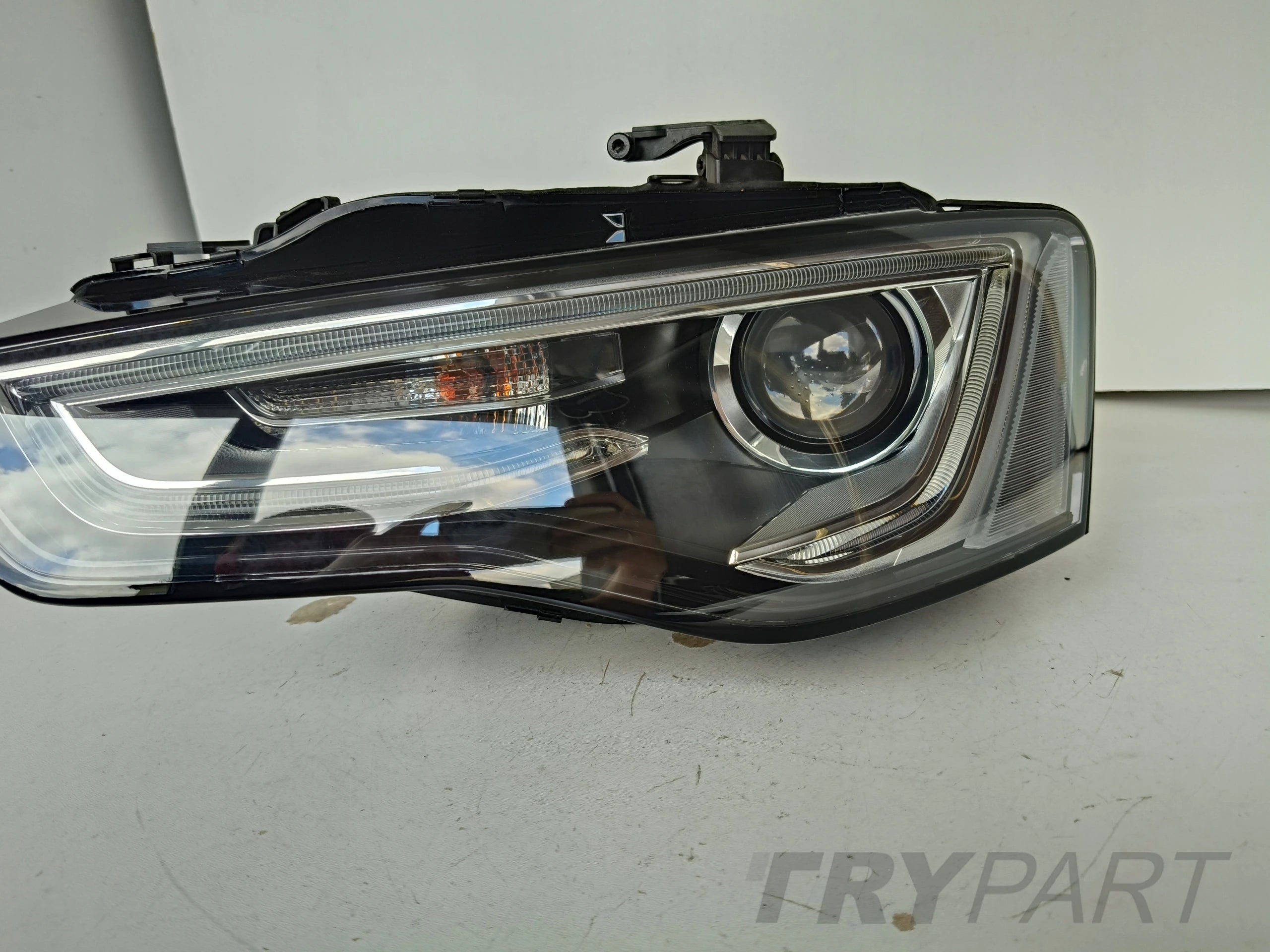 LEFT HEADLIGHT LAMP AUDI A5 8T 8T0 11-15 LIFT XENON LED NON-ADAPTIVE