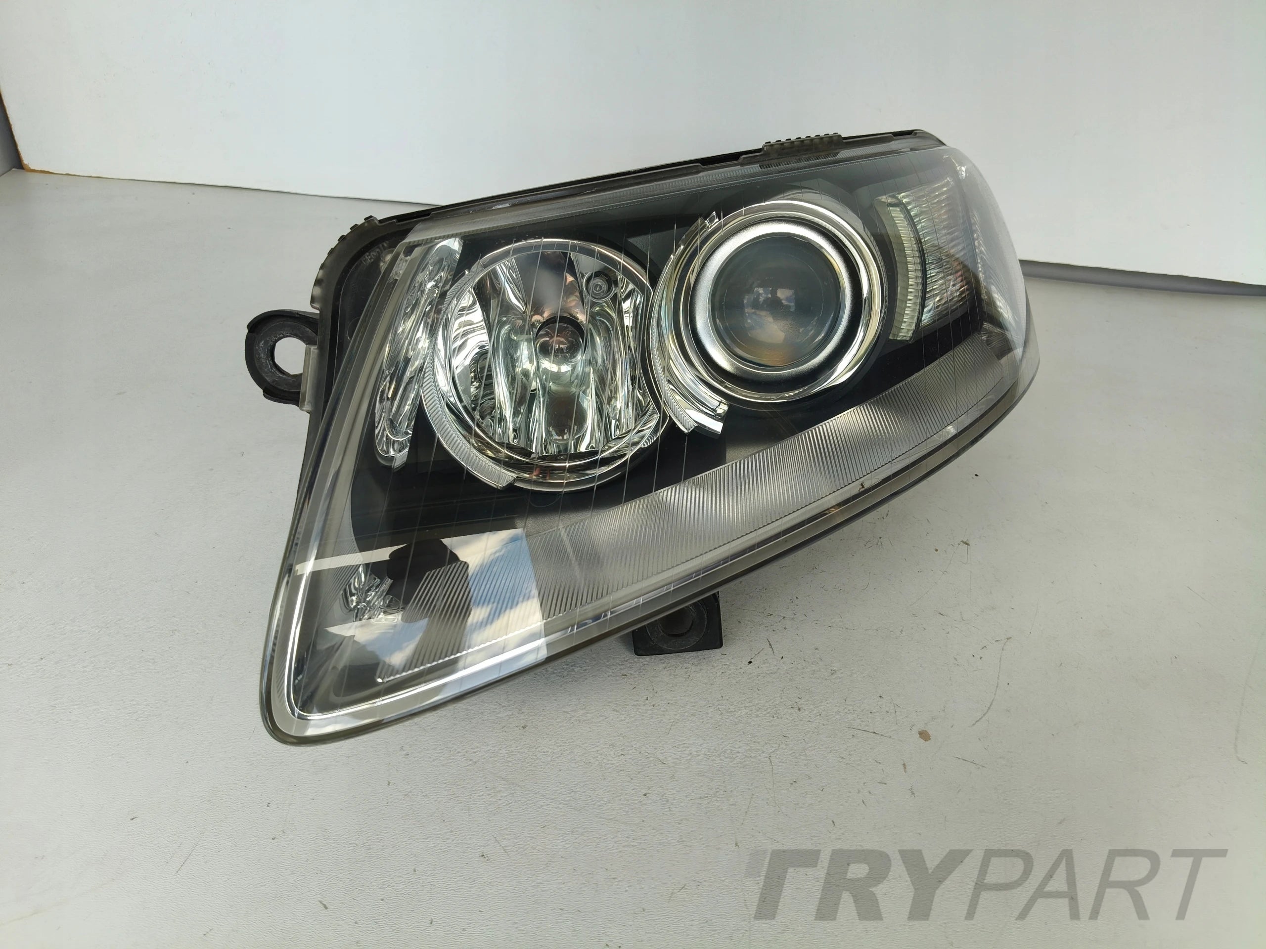 LEFT HEADLIGHT LAMP AUDI A6 C6 4F 4F0 04-08 XENON NON-ADAPTIVE