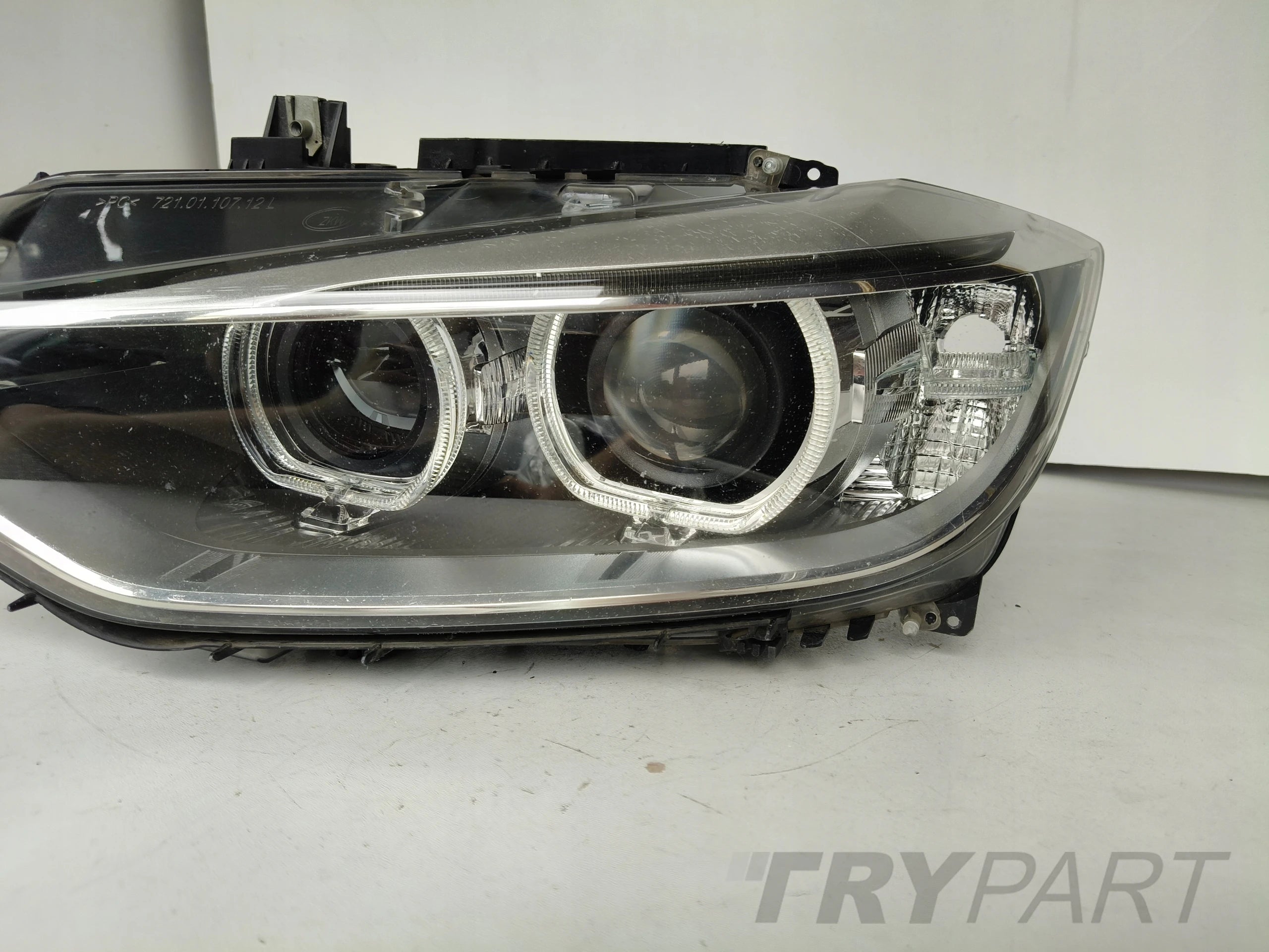 LEFT HEADLIGHT LAMP BMW 3 F30 F31 12- XENON LED NON-ADAPTIVE