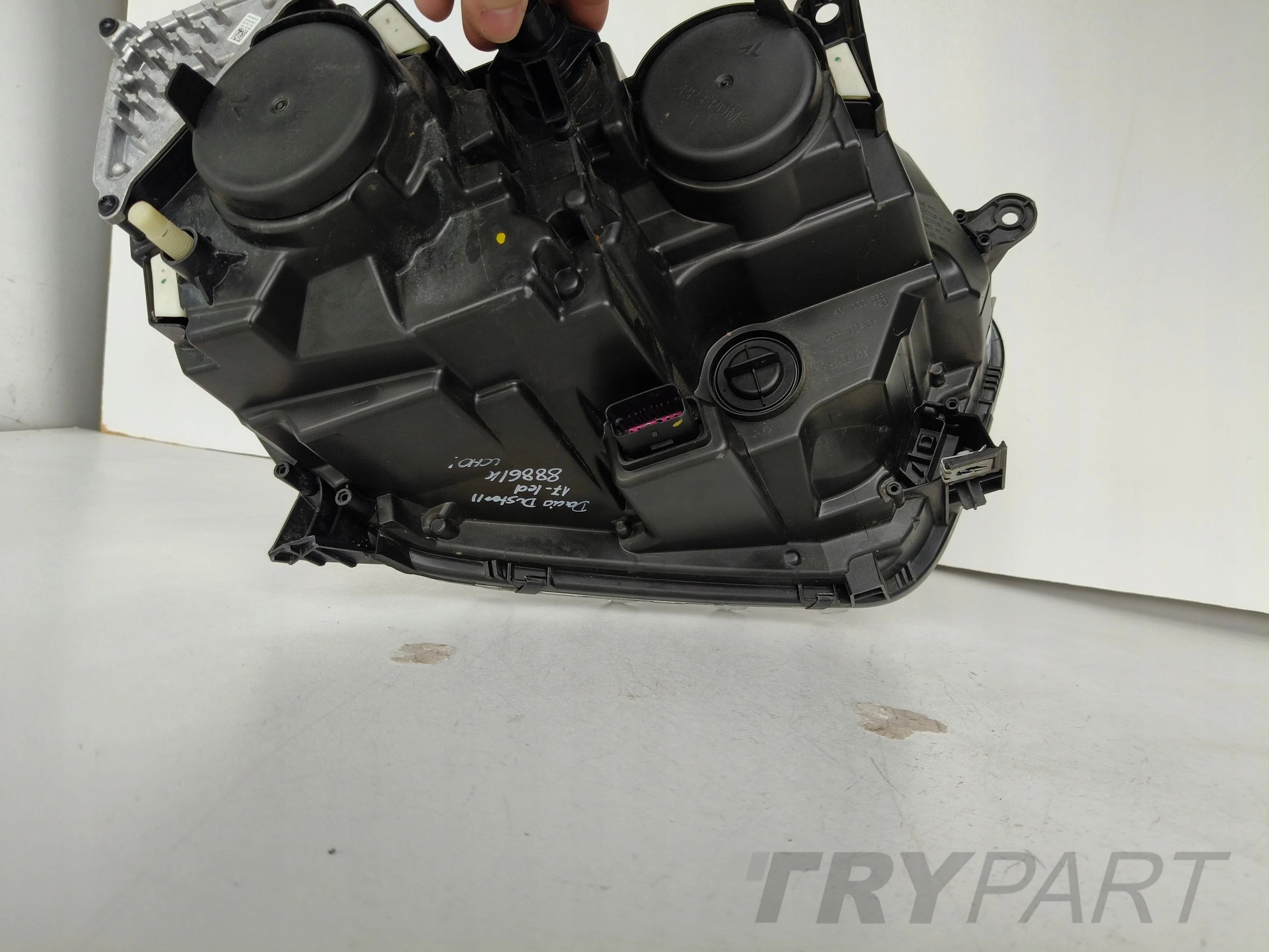 LEFT HEADLIGHT LAMP DACIA DUSTER II 17- LED