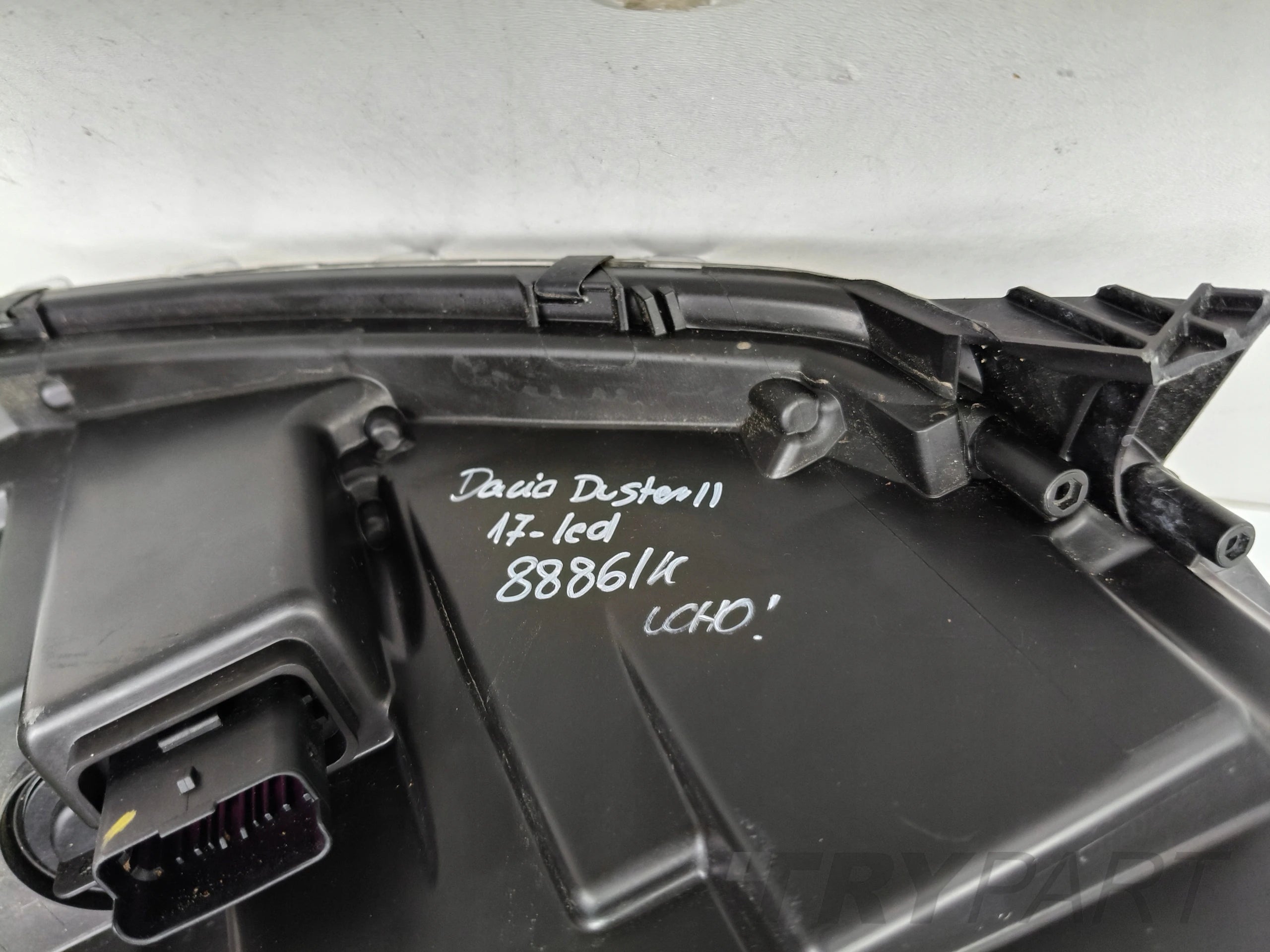 LEFT HEADLIGHT LAMP DACIA DUSTER II 17- LED