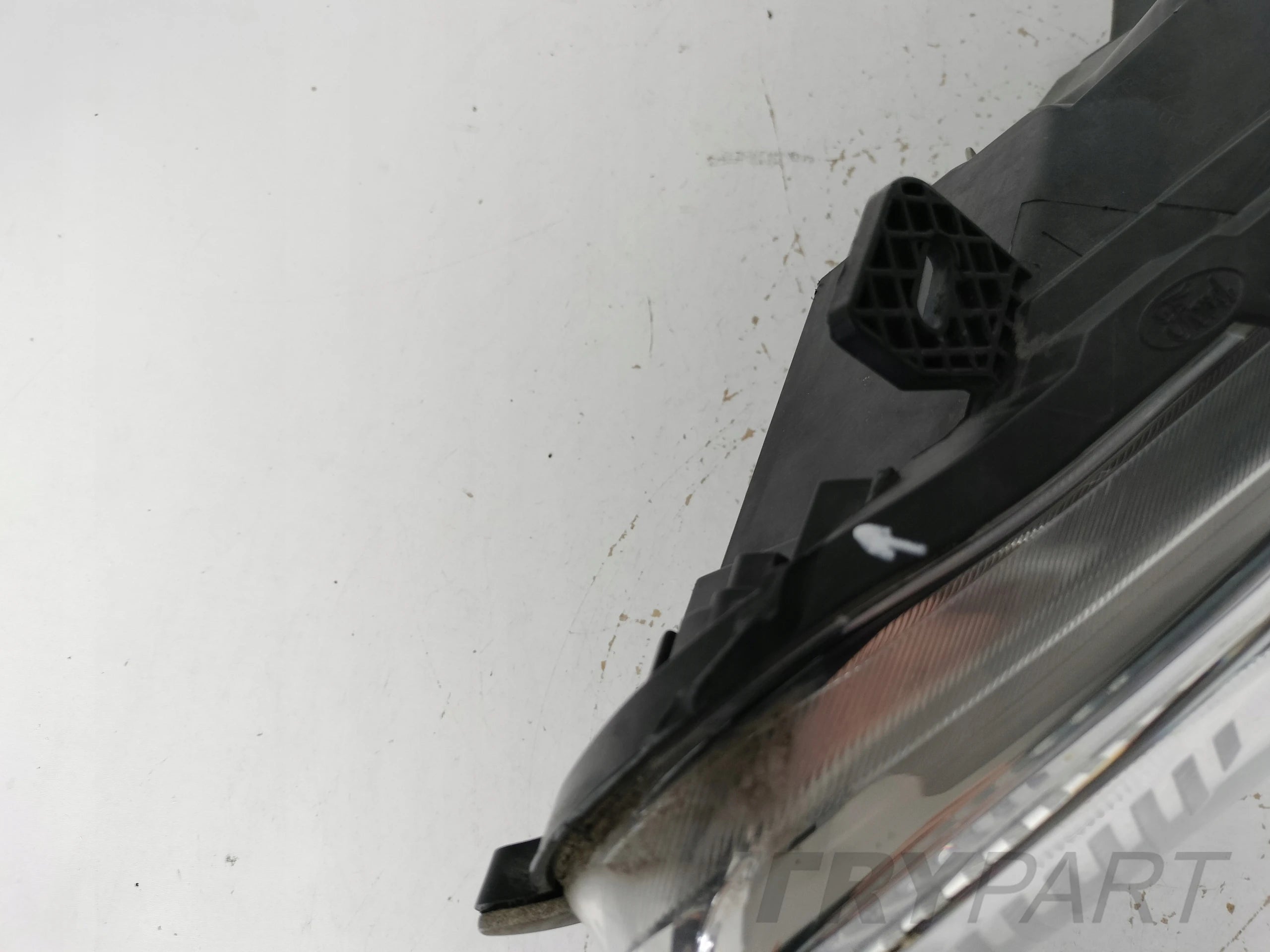 LEFT HEADLIGHT LAMP FOR FORD FIESTA MK7 12- LIFT LED