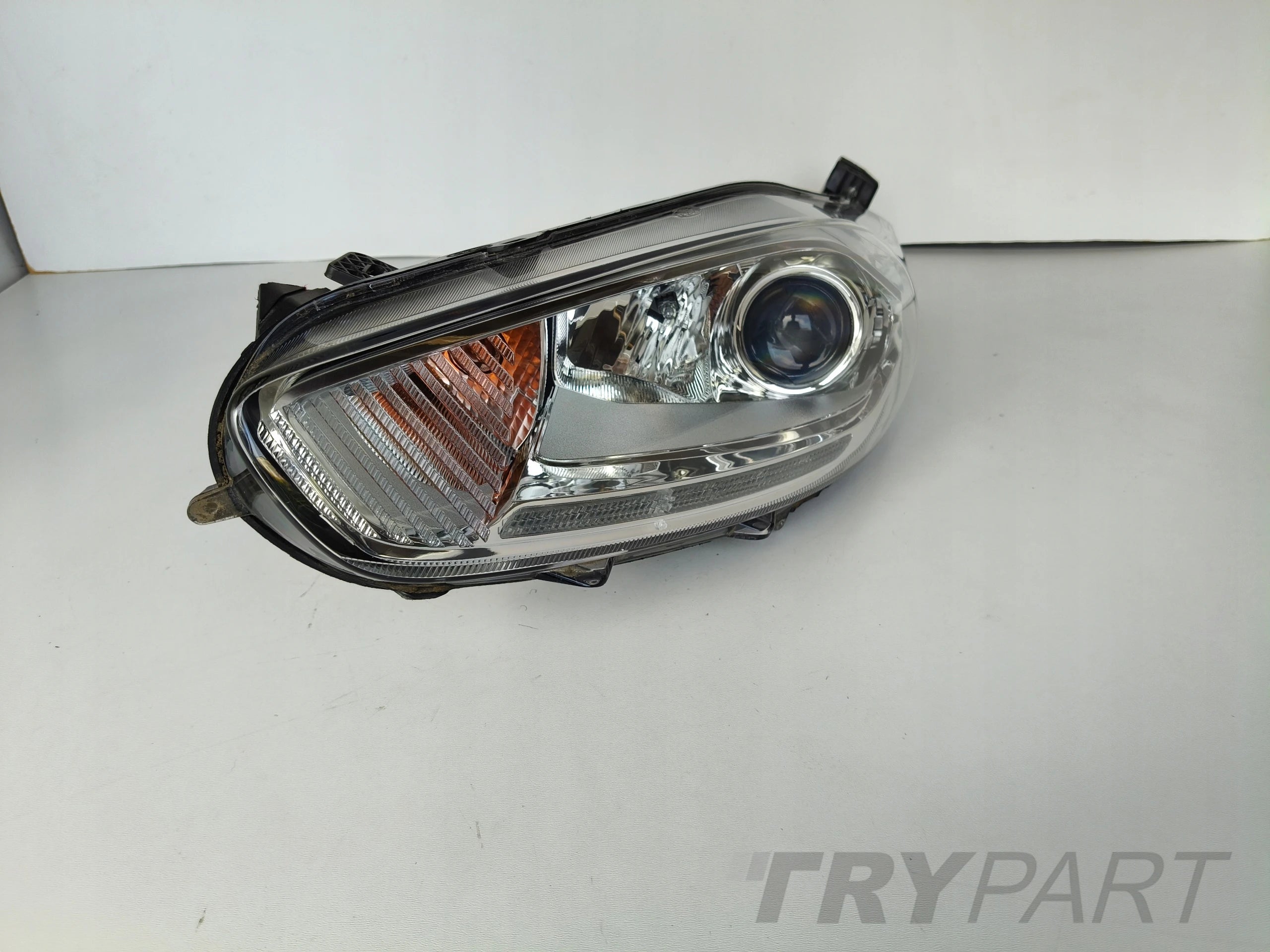 LEFT HEADLIGHT LAMP FOR FORD FIESTA MK7 12- LIFT LED