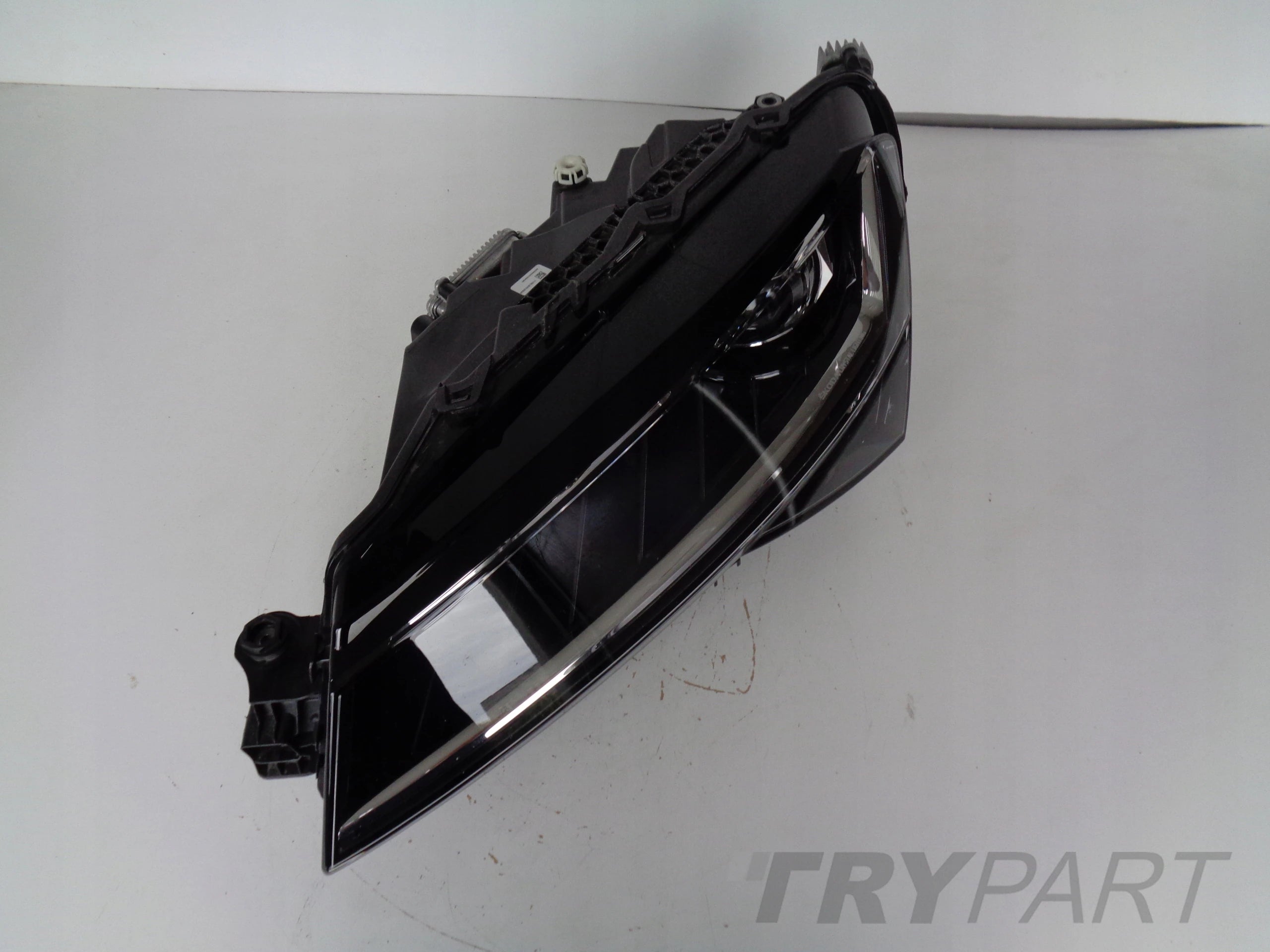 LEFT HEADLIGHT LAMP FOR SKODA SUPERB III 3V 3V0 19- LIFT FULL LED