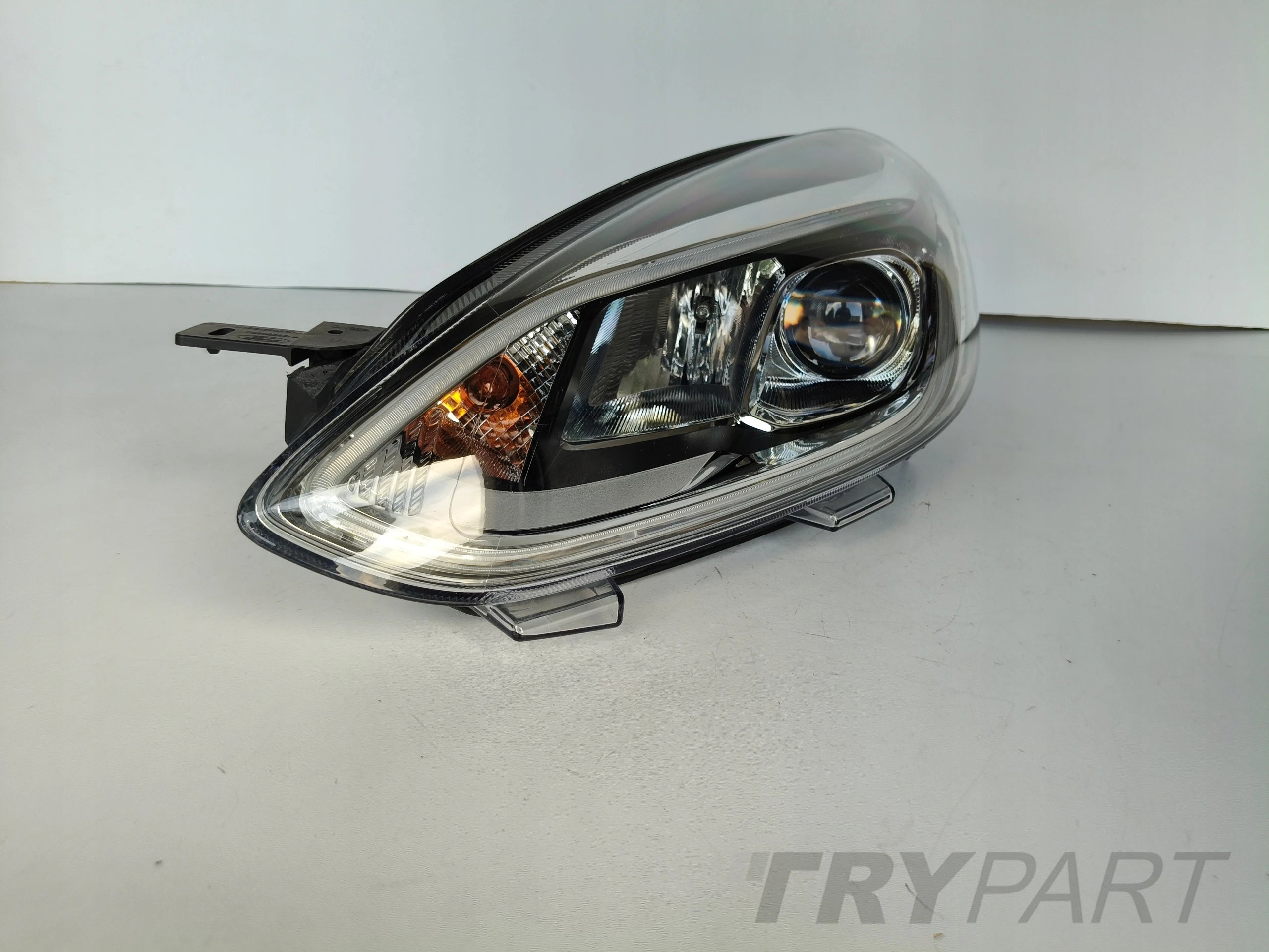 LEFT HEADLIGHT LAMP FORD FIESTA MK8 17- LED