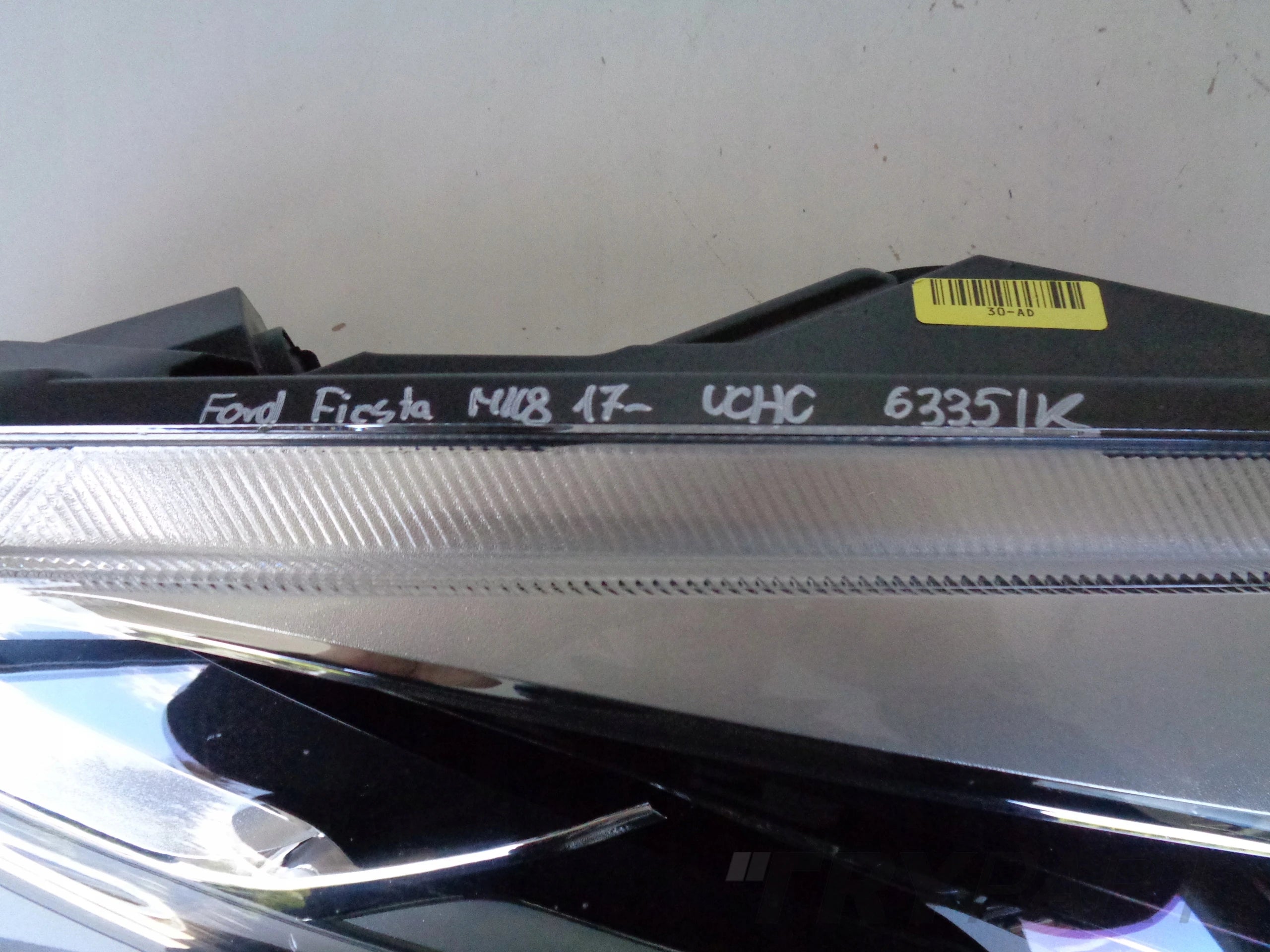 LEFT HEADLIGHT LAMP FORD FIESTA MK8 17-