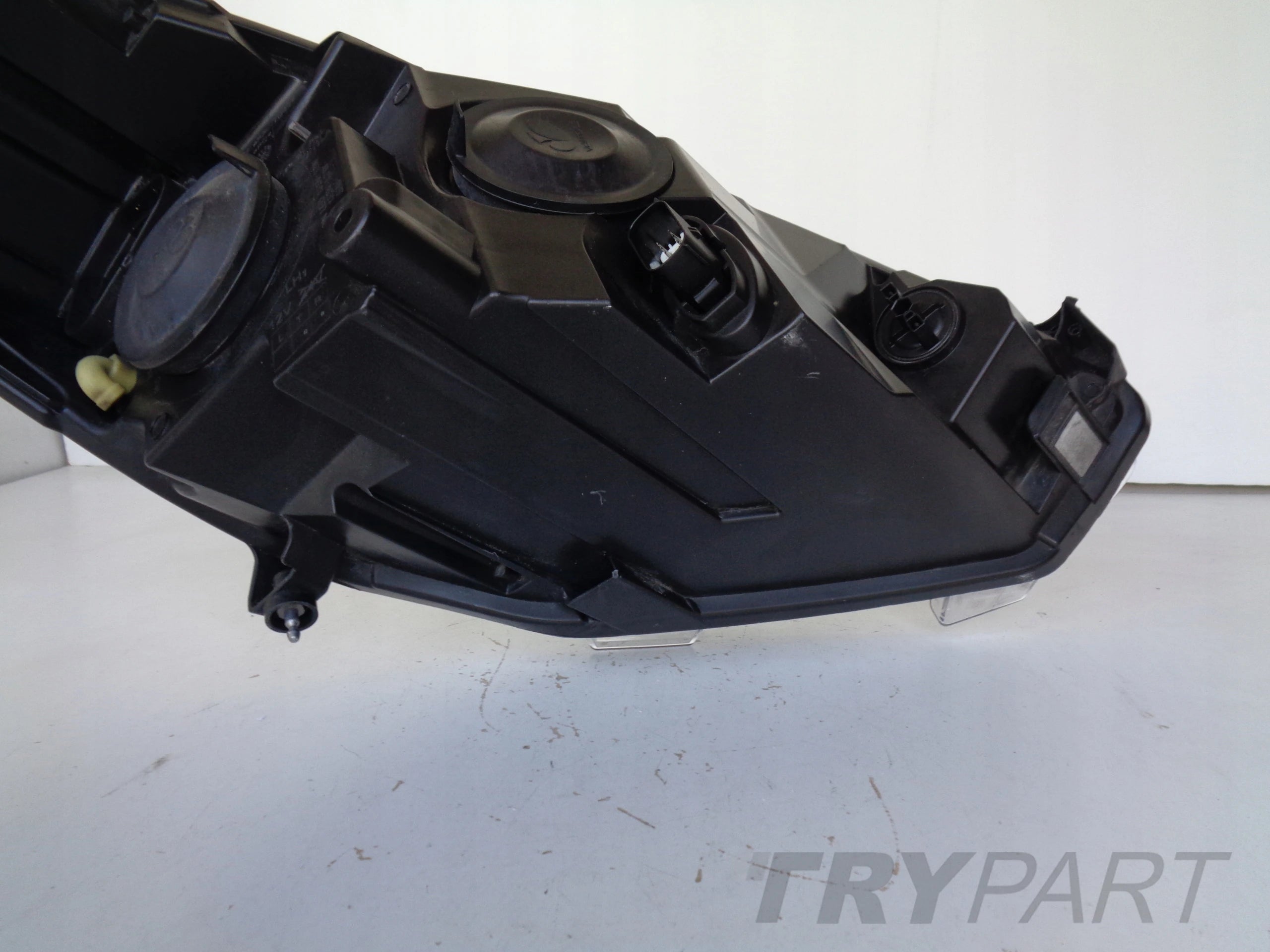 LEFT HEADLIGHT LAMP FORD FIESTA MK8 17-