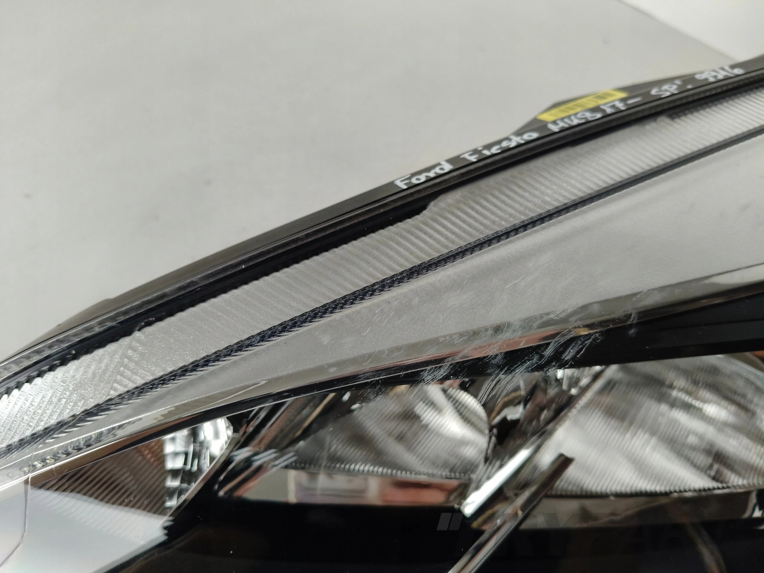 LEFT HEADLIGHT LAMP FORD FIESTA MK8 17-