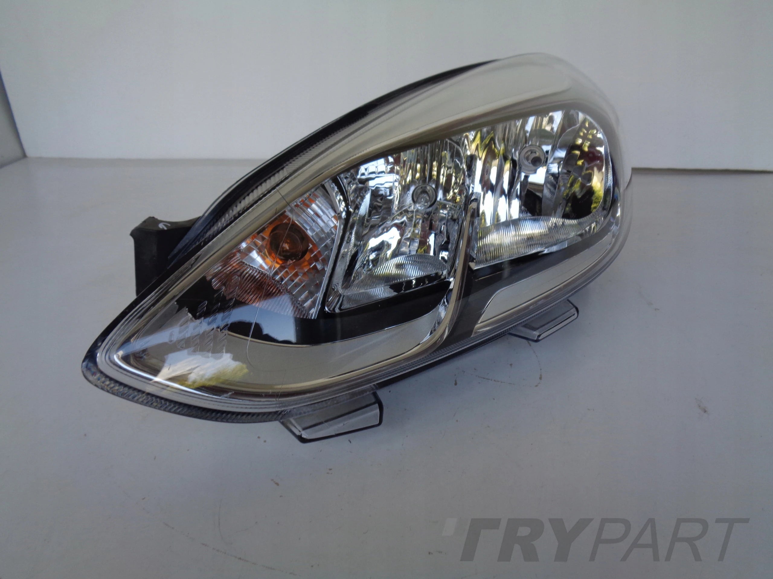 LEFT HEADLIGHT LAMP FORD FIESTA MK8 17-