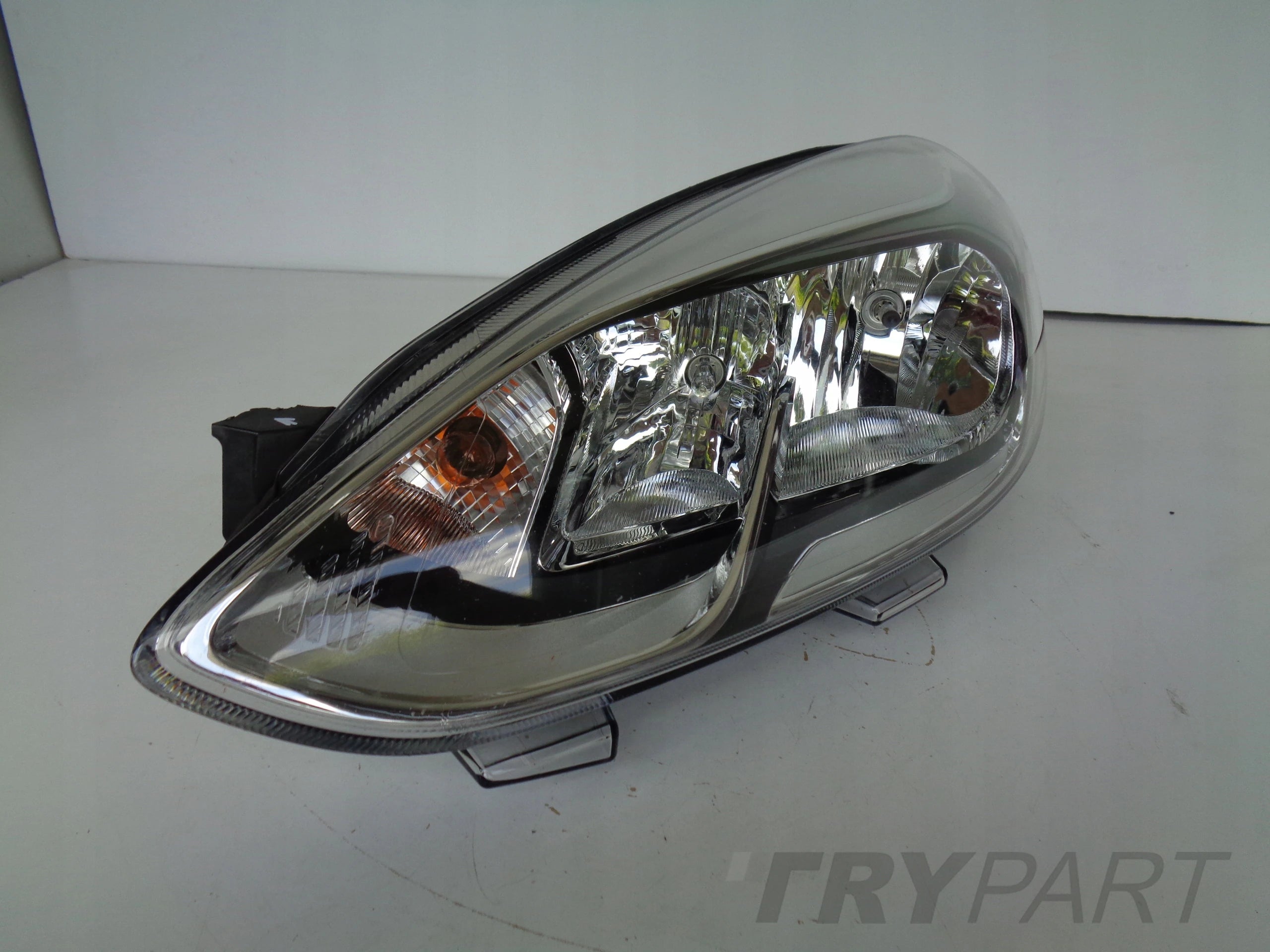 LEFT HEADLIGHT LAMP FORD FIESTA MK8 17-