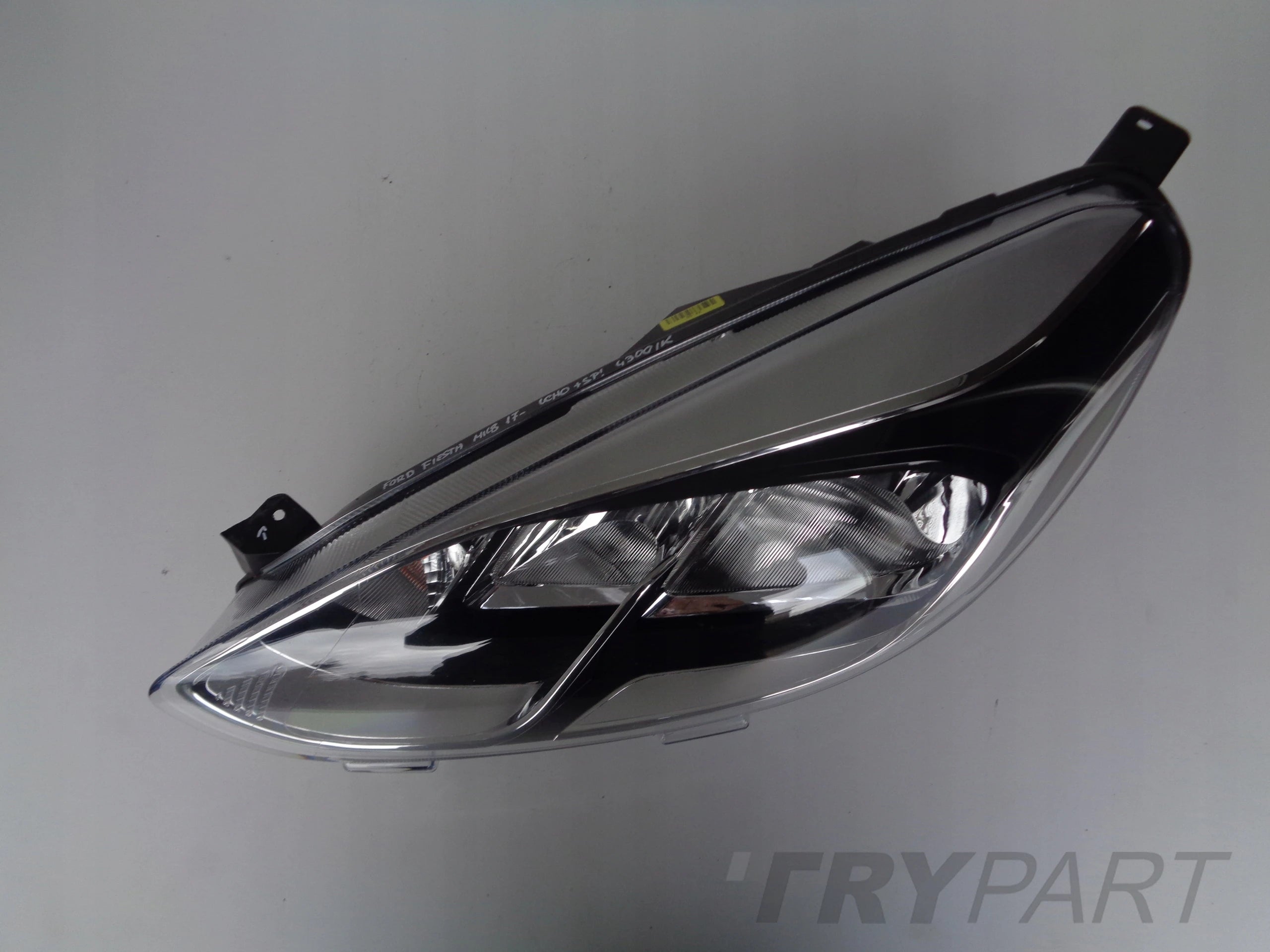 LEFT HEADLIGHT LAMP FORD FIESTA MK8 17-