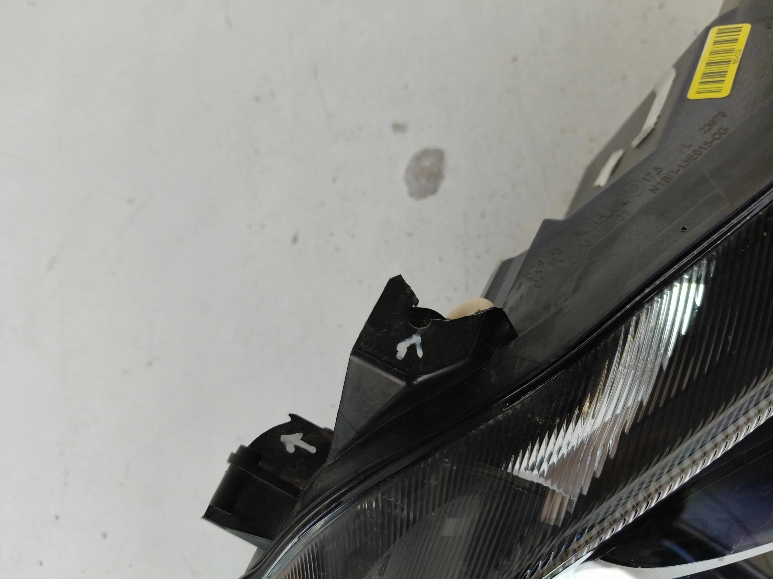 LEFT HEADLIGHT LAMP FORD FIESTA MK8 21- FACELIFT FULL LED