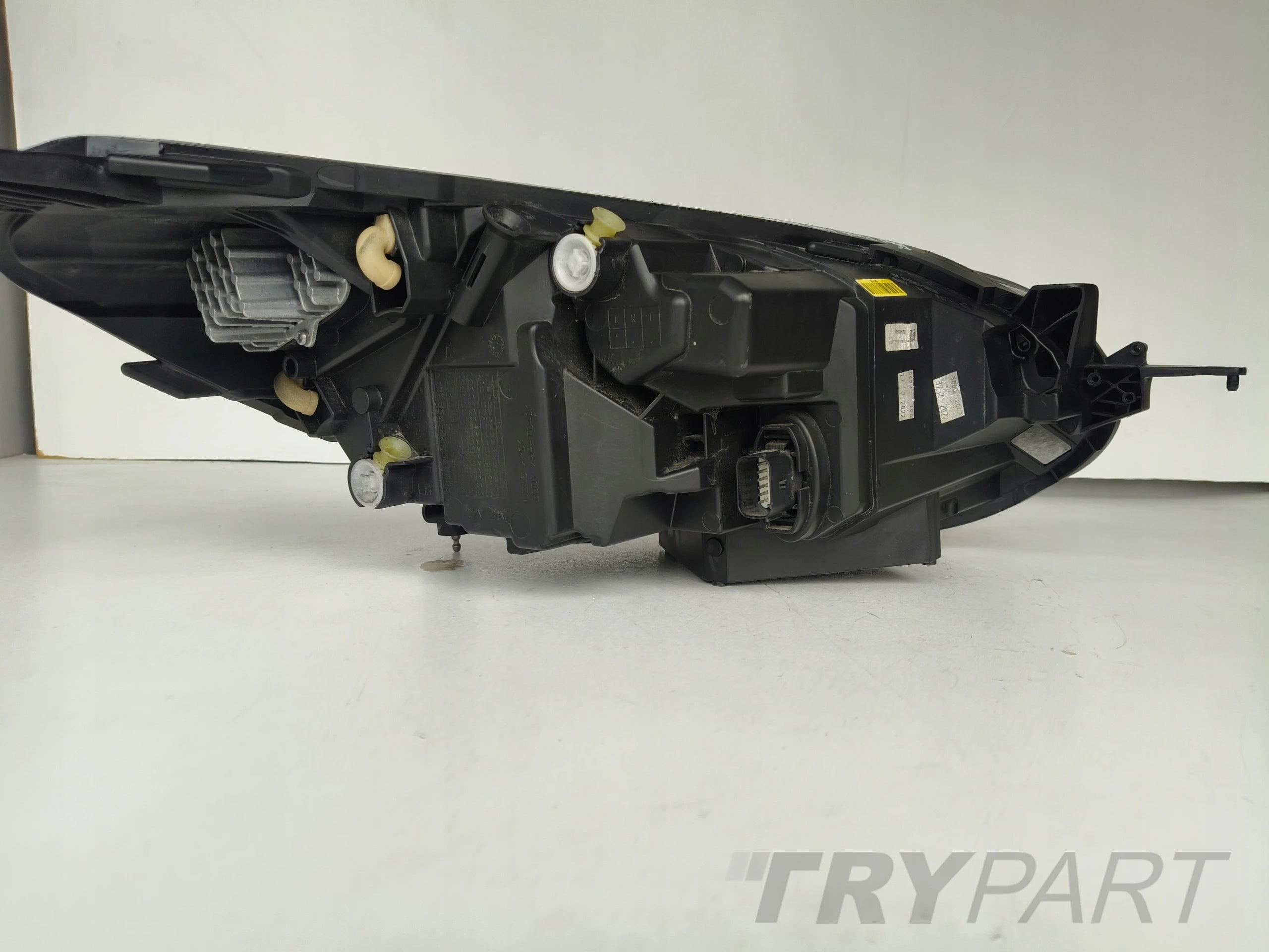 LEFT HEADLIGHT LAMP FORD FIESTA MK8 21- FACELIFT FULL LED