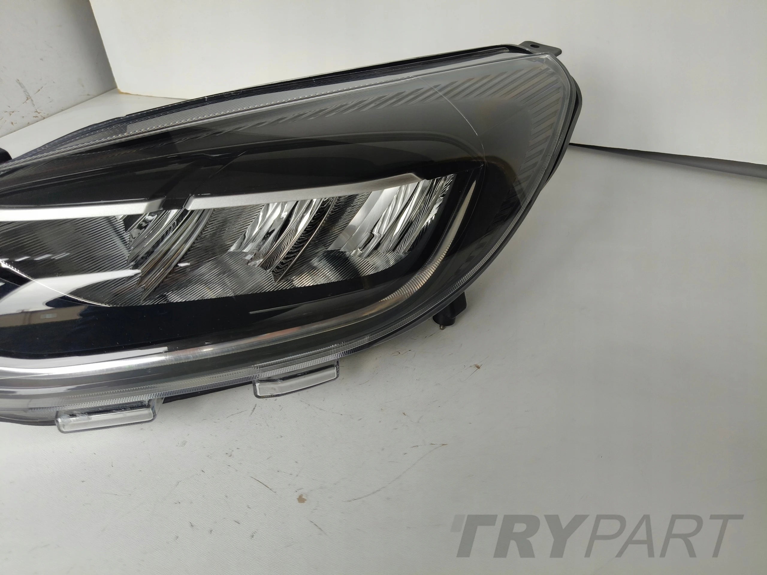 LEFT HEADLIGHT LAMP FORD FIESTA MK8 21- FACELIFT FULL LED
