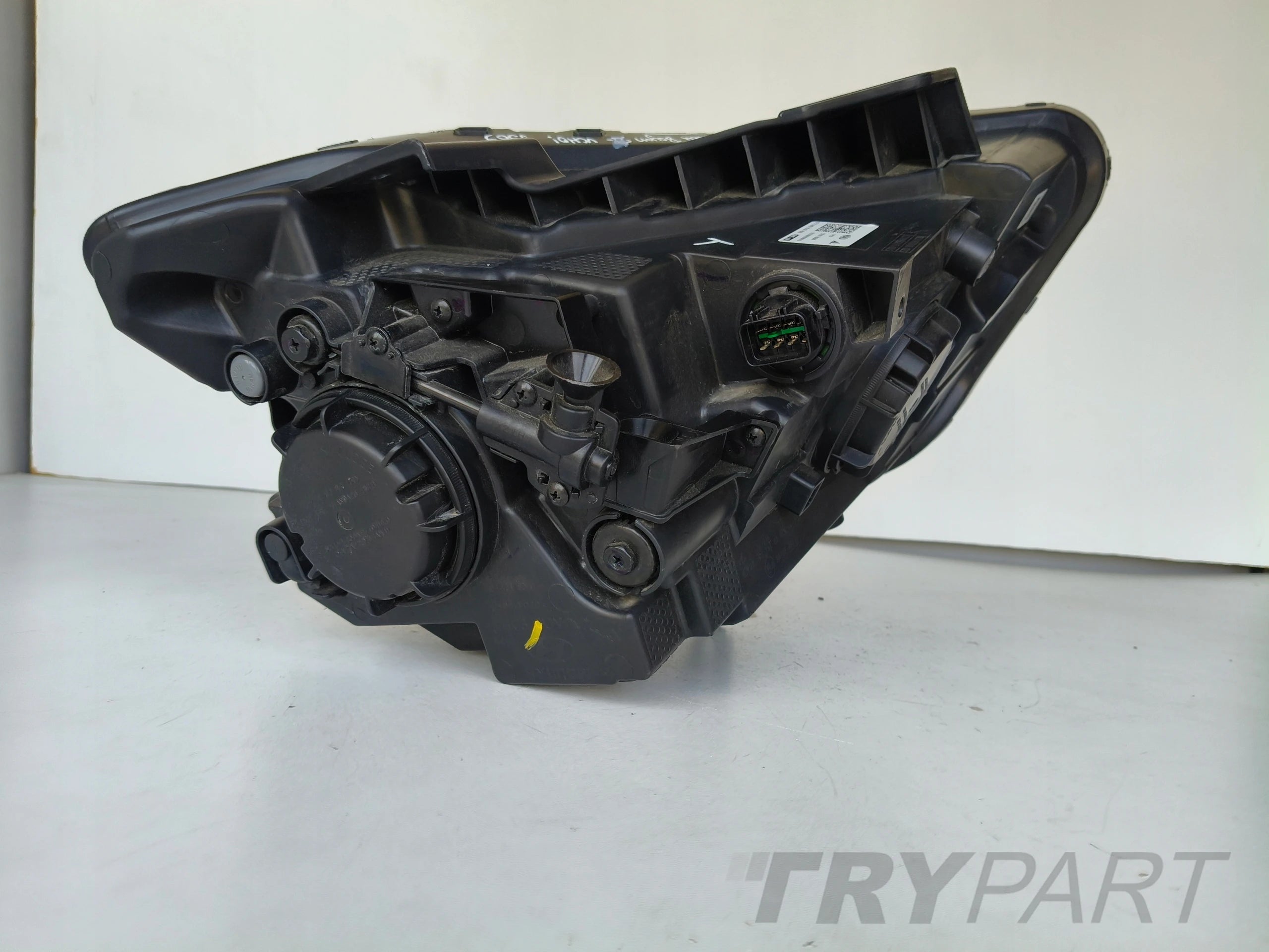 LEFT HEADLIGHT LAMP HYUNDAI BAYON 21-