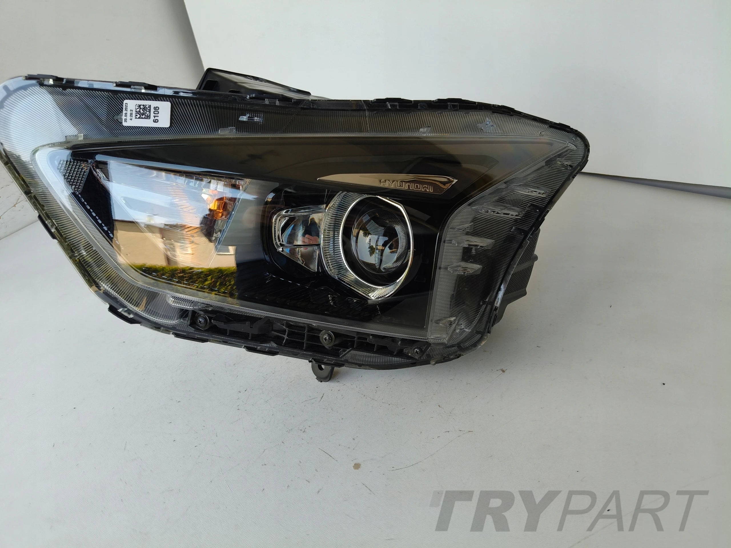 LEFT HEADLIGHT LAMP HYUNDAI BAYON 21-
