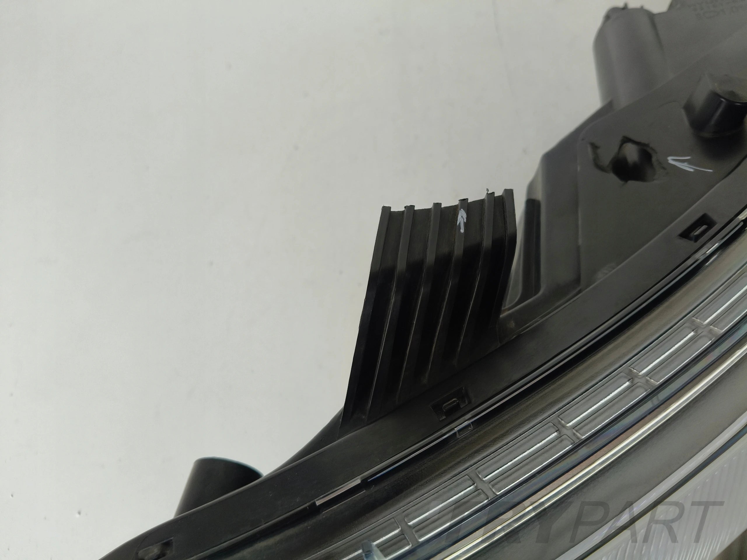 LEFT HEADLIGHT LAMP HYUNDAI i20 II 14-