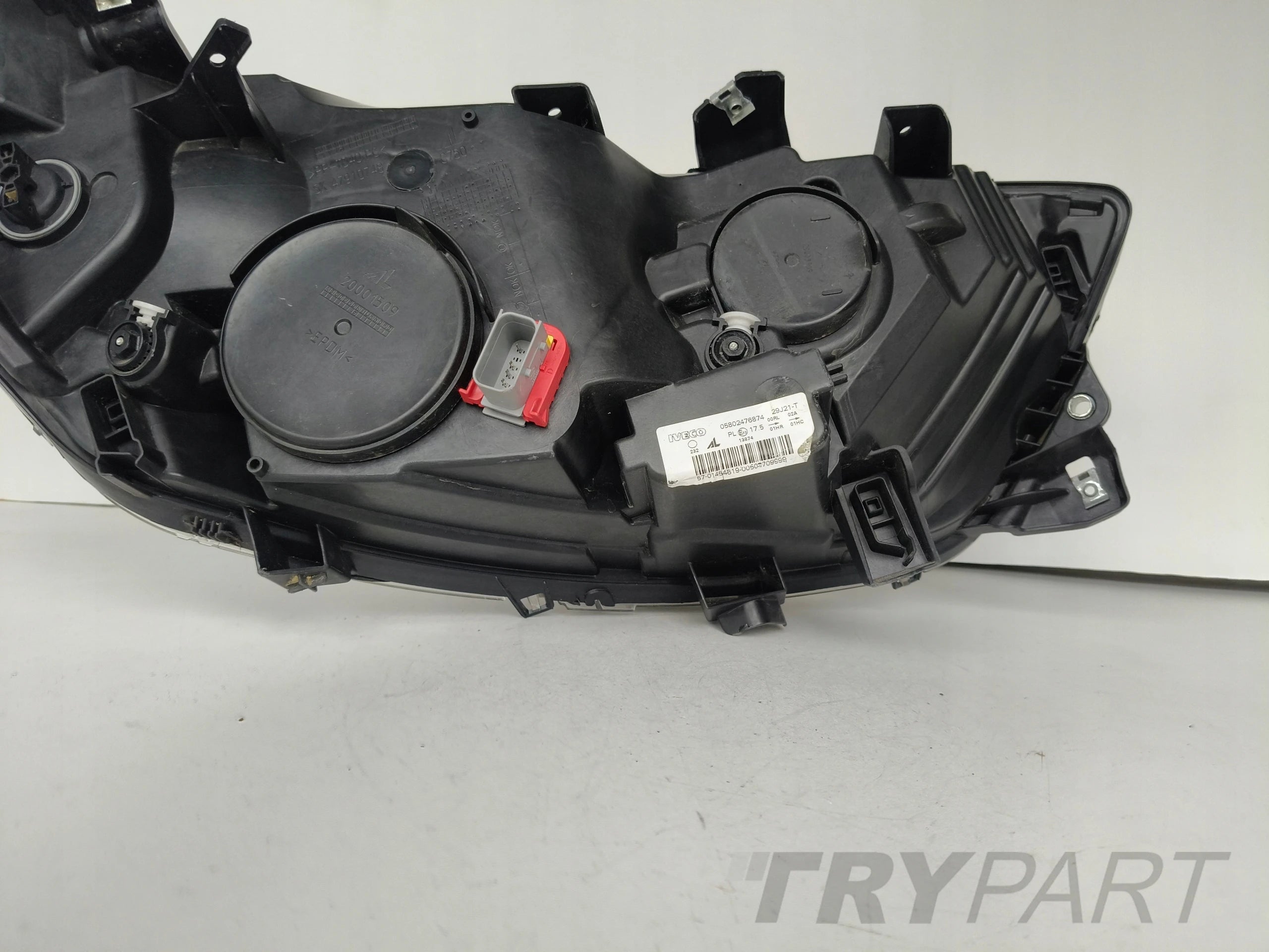 LEFT HEADLIGHT LAMP IVECO DAILY 19- LIFT