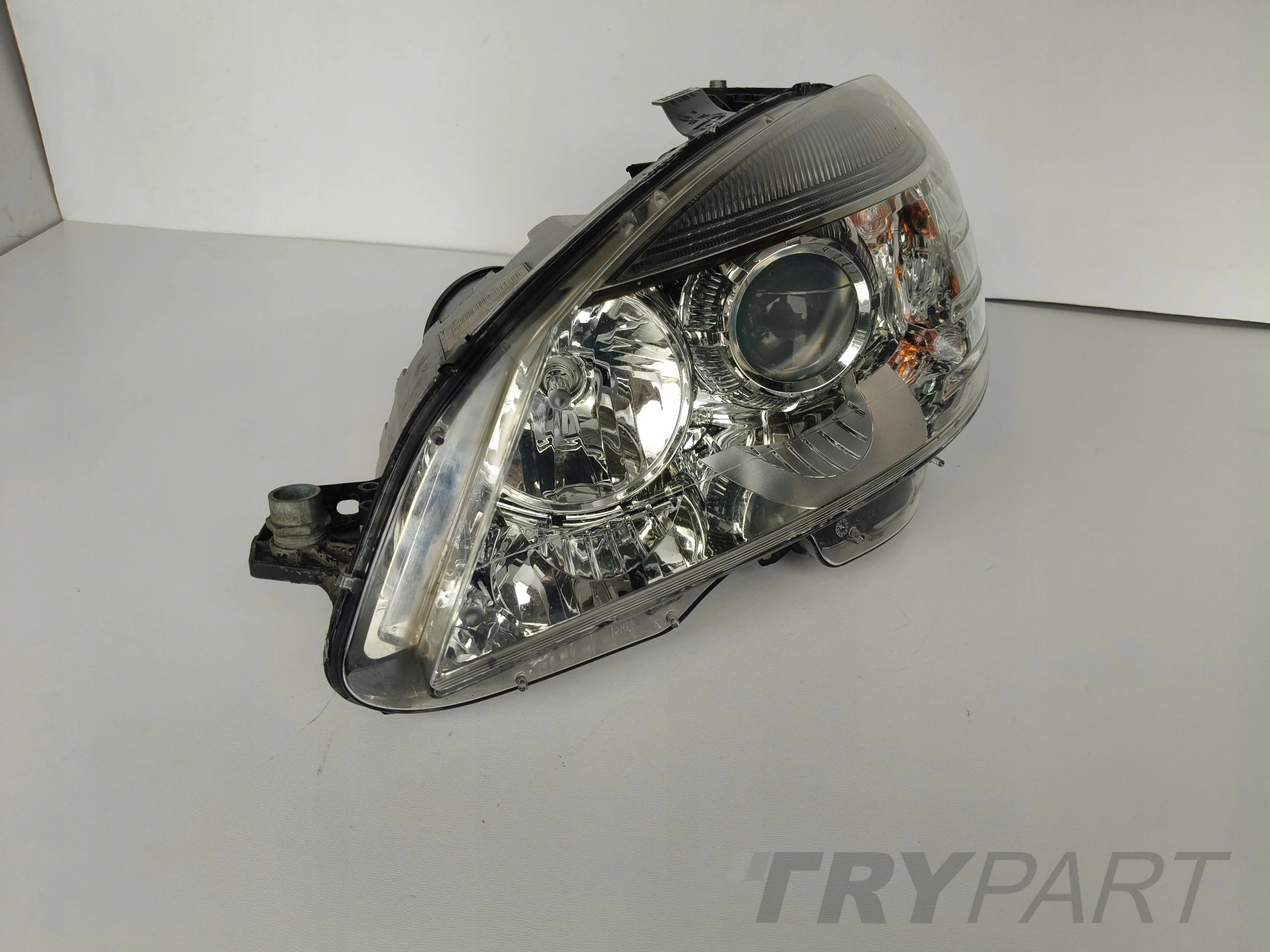 LEFT HEADLIGHT LAMP MERCEDES C-CLASS W204 07-10