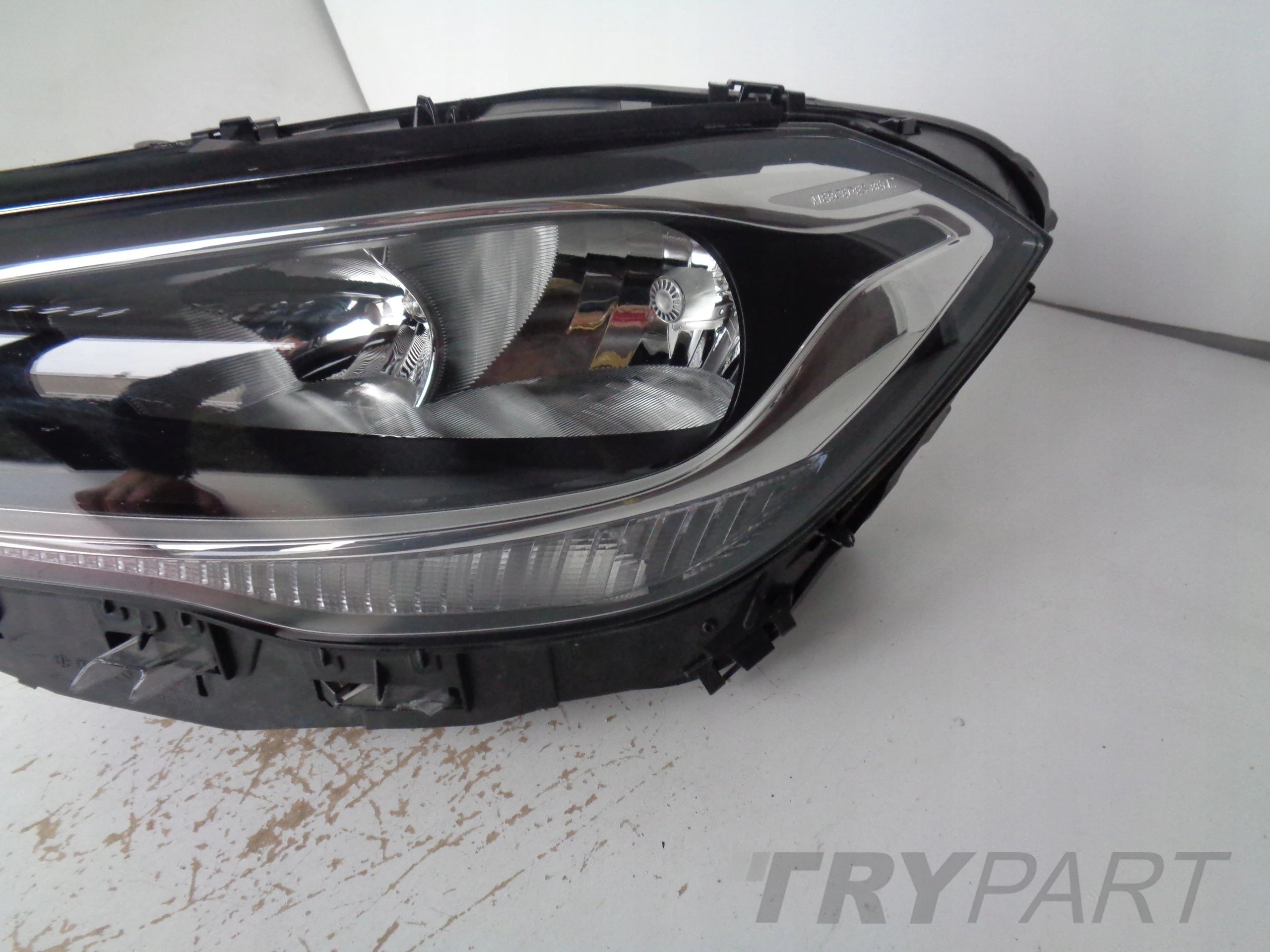 LEFT HEADLIGHT LAMP MERCEDES GLA W247 18- LED