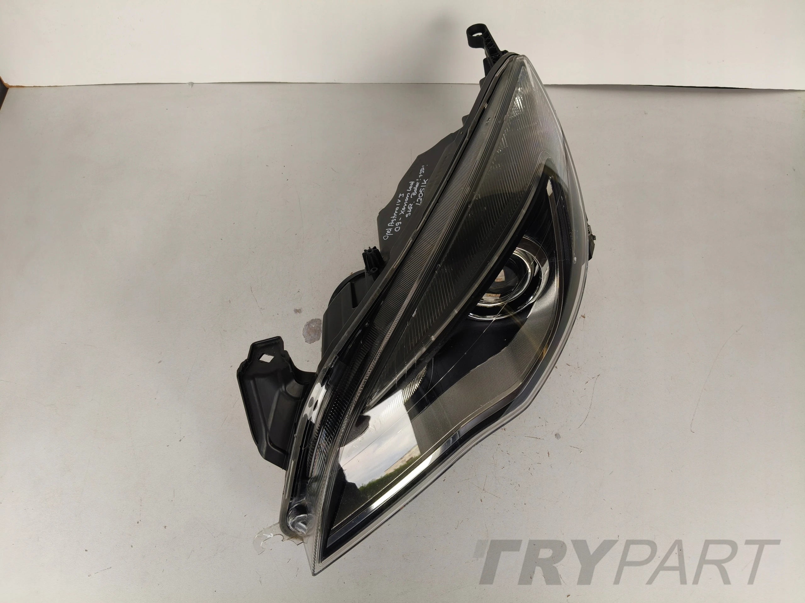 LEFT HEADLIGHT LAMP OPEL ASTRA IV 4 J 09- XENON LED CORNERING