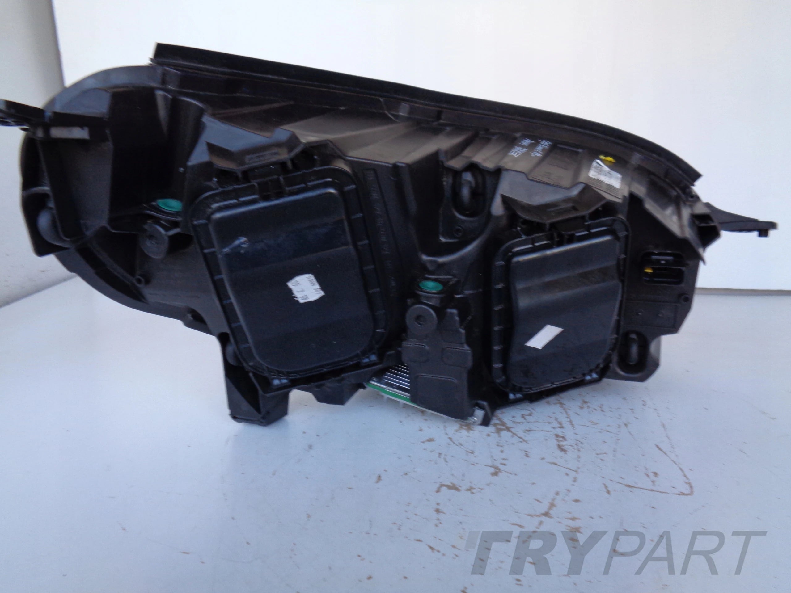 LEFT HEADLIGHT LAMP OPEL VIVARO C 19- ZAFIRA D XENON